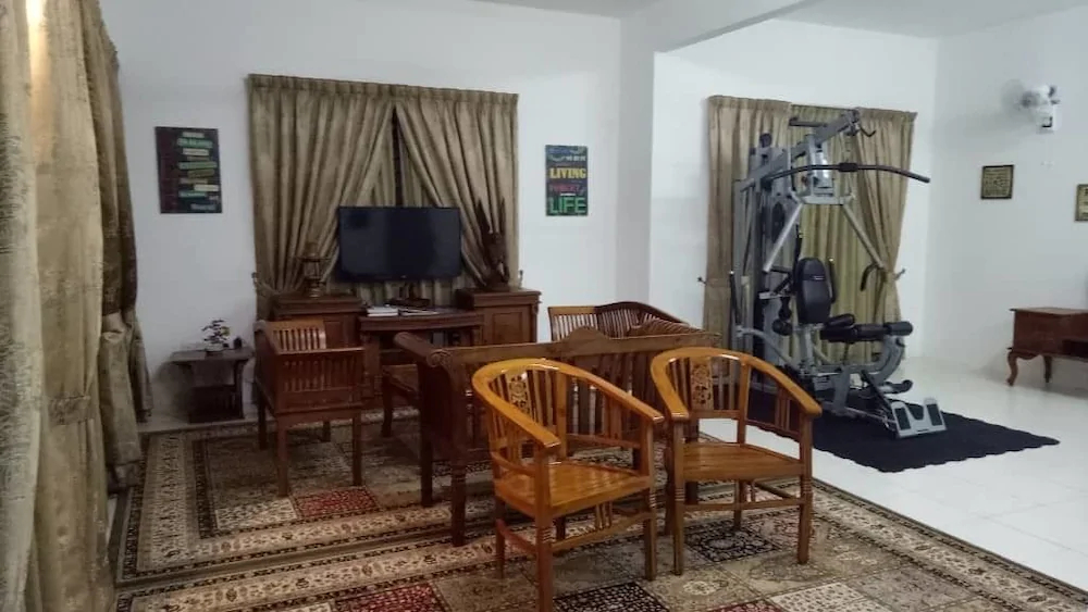 Nur Banglo Homestay Port Dickson