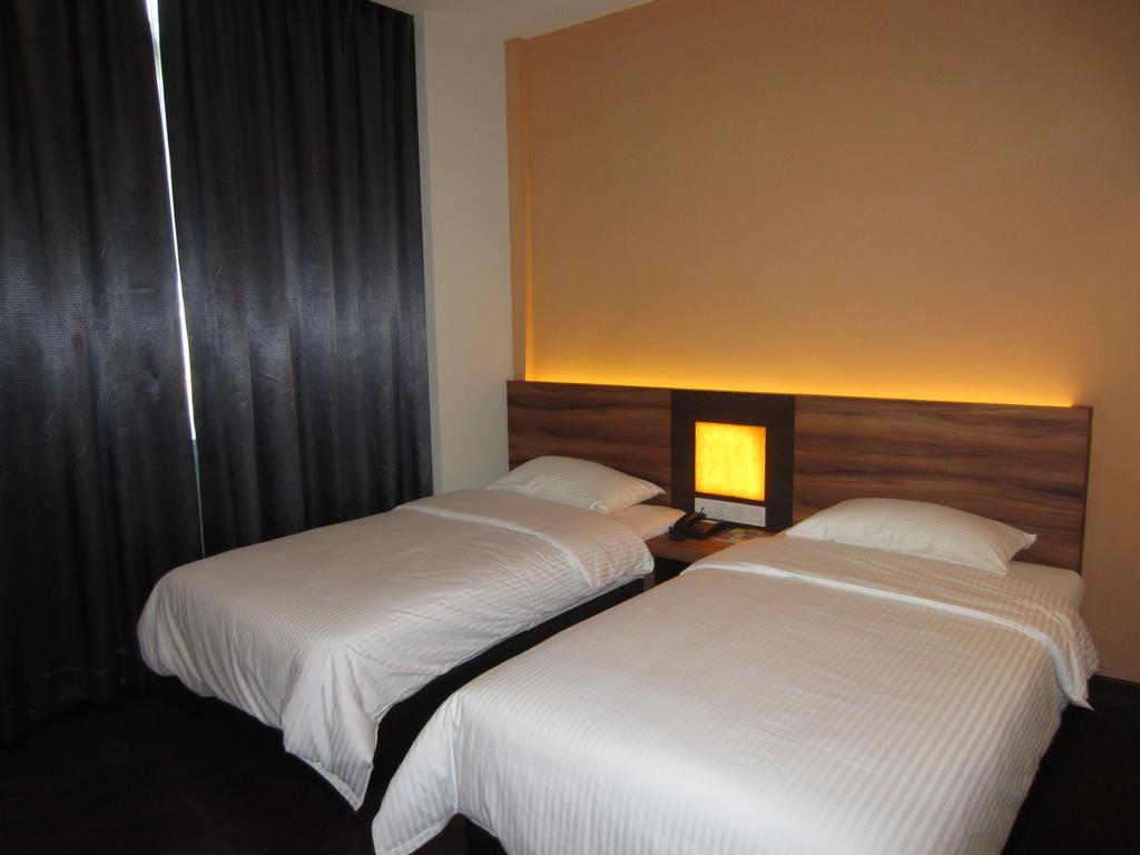 Waterfront Boutique Hotel