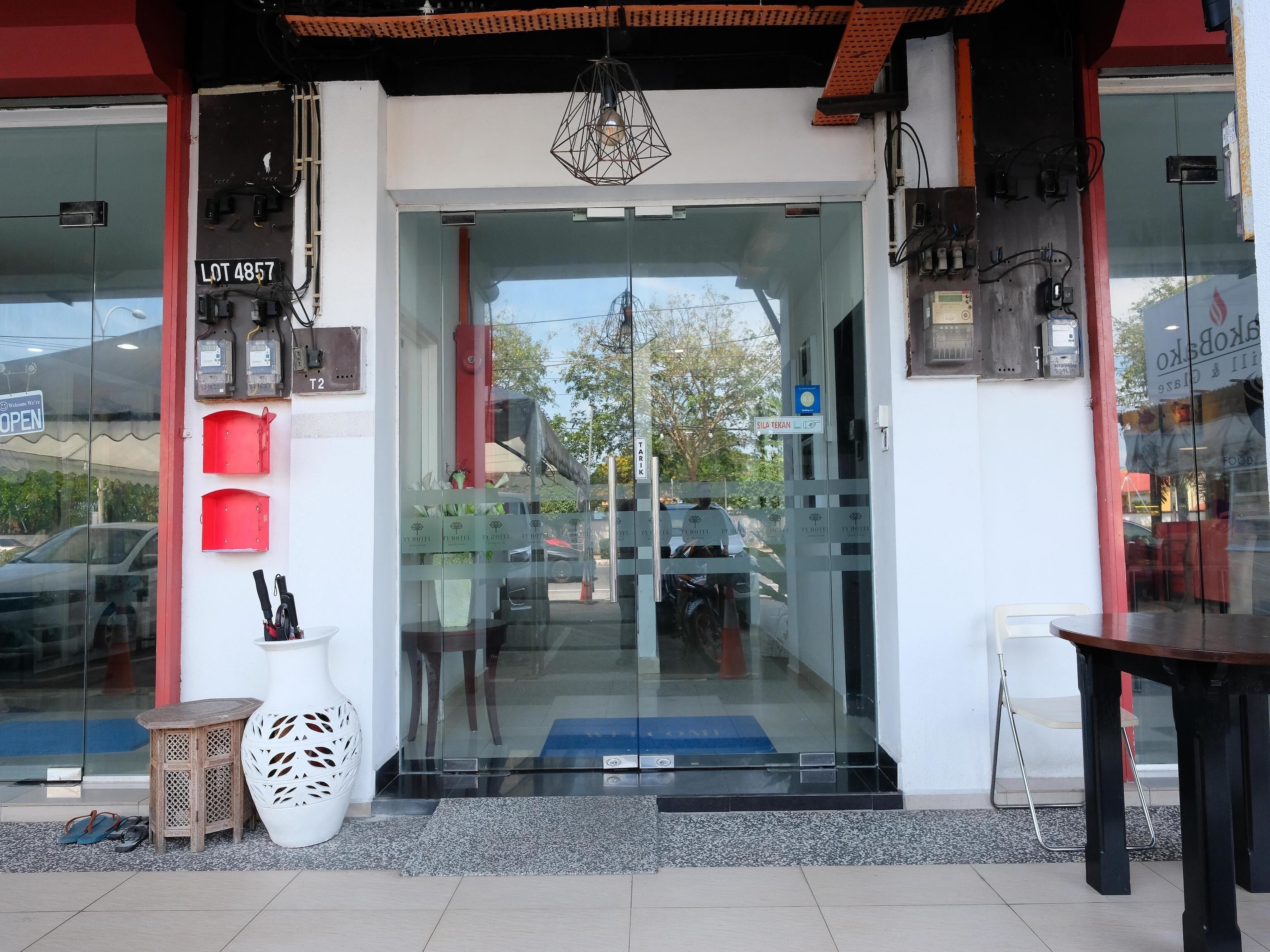 SPOT ON 89901 Hotel Ship ARM