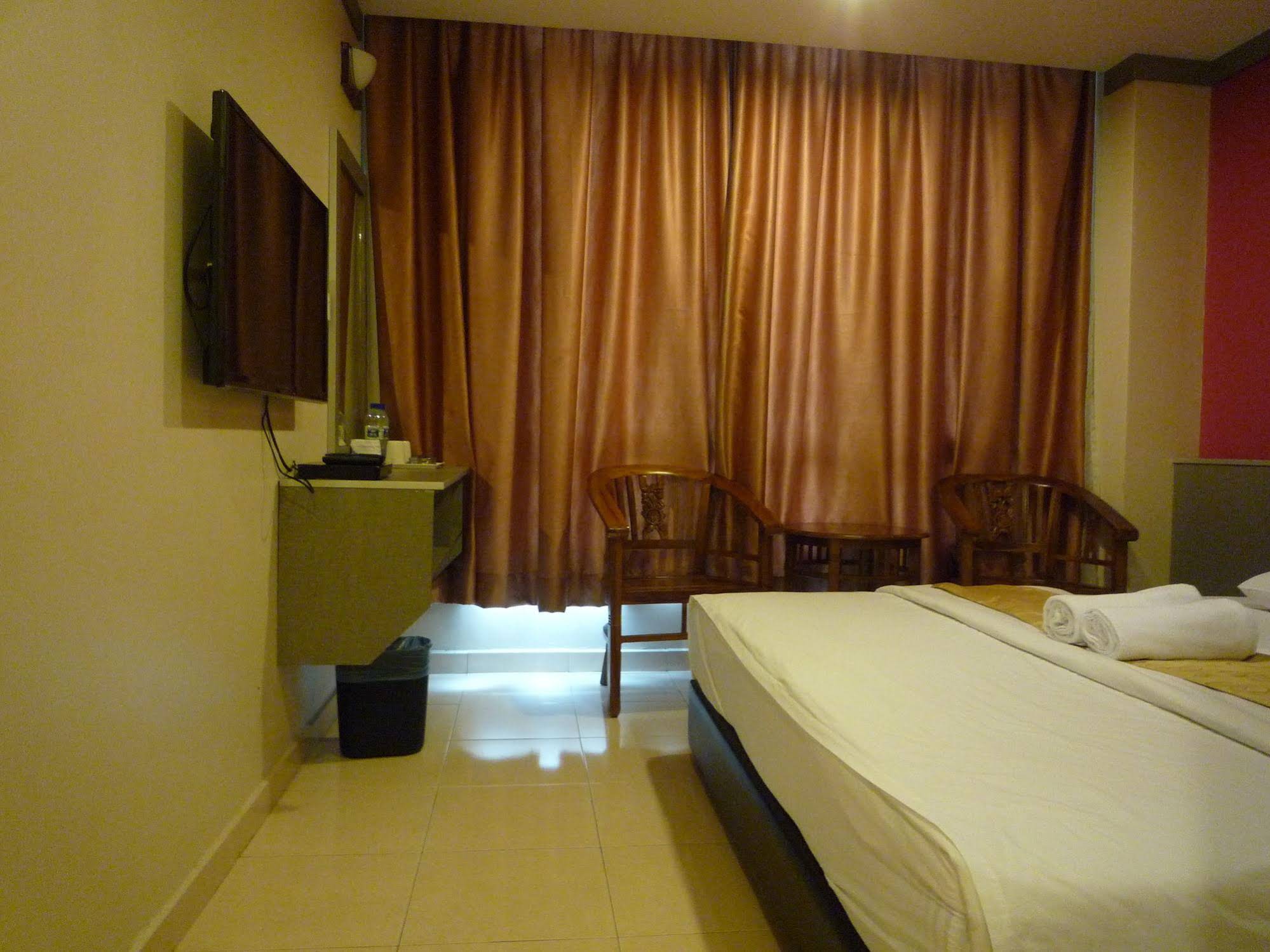 AERO Star Hotel