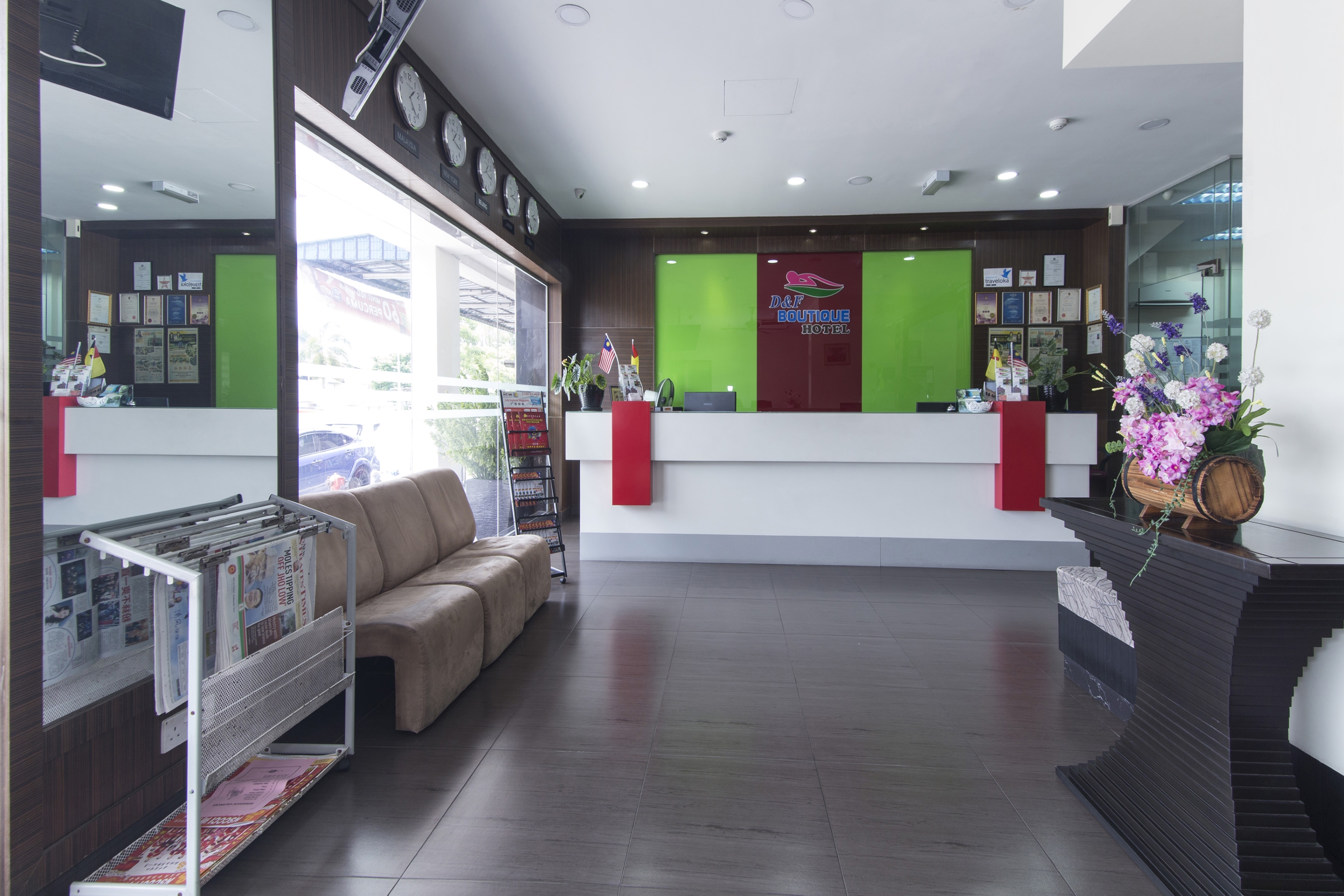 D&F Boutique Hotel Senawang By OYO Rooms