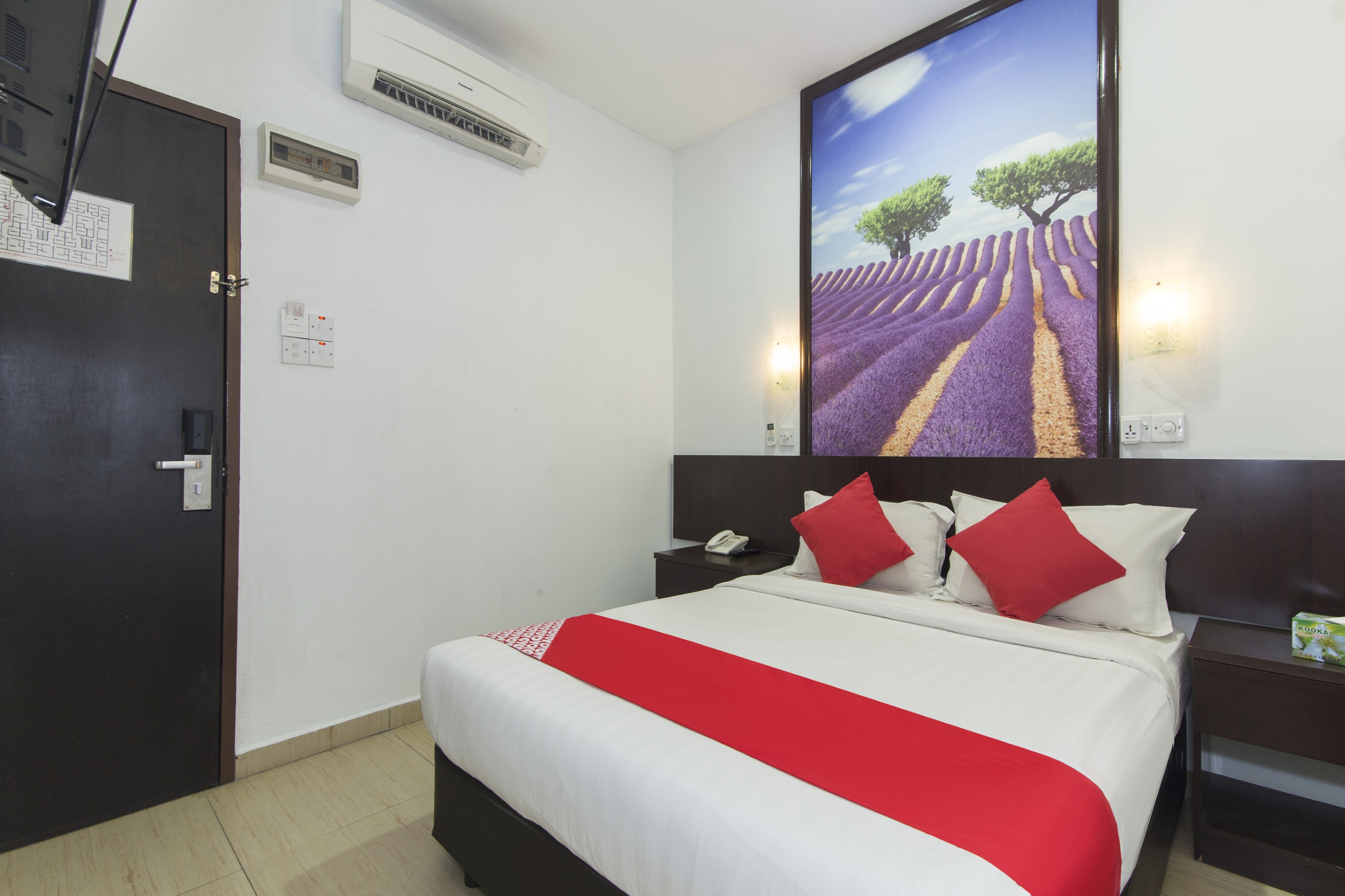 D&F Boutique Hotel Senawang By OYO Rooms