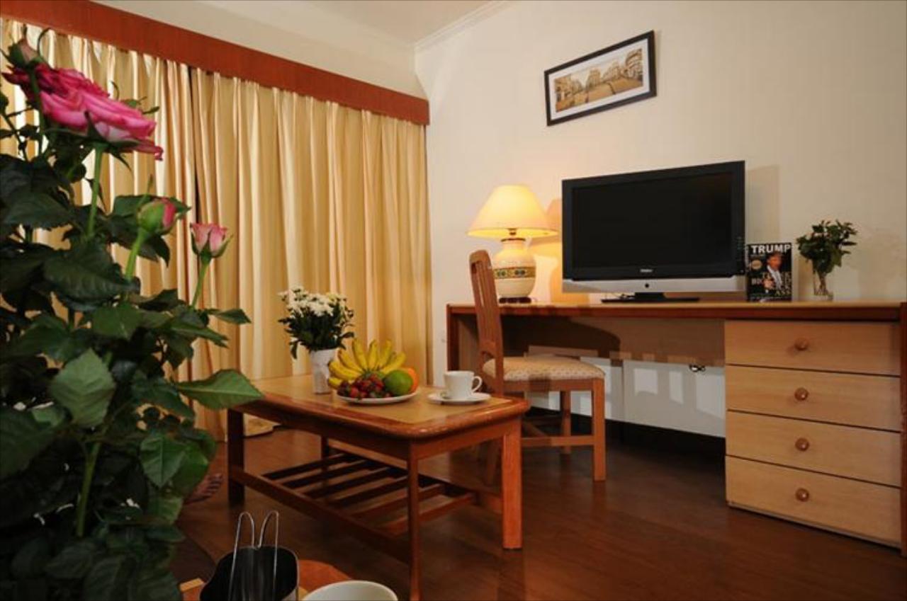 Zarania Hillhomes