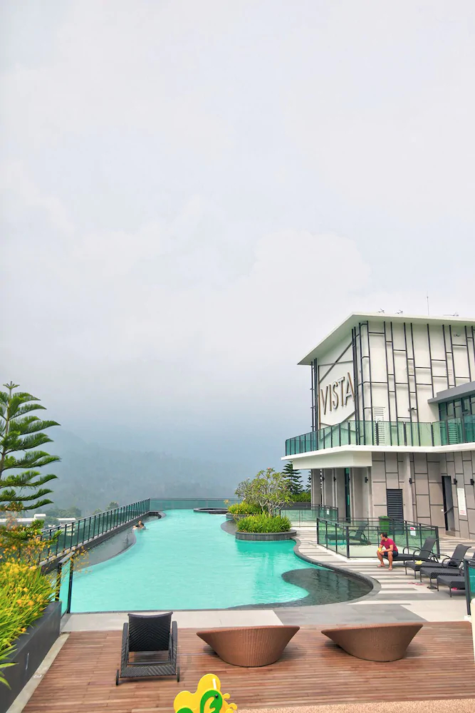 Vista Residences