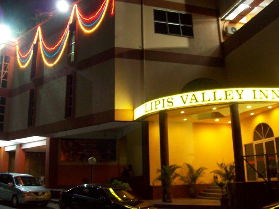 D'Valley Hotel