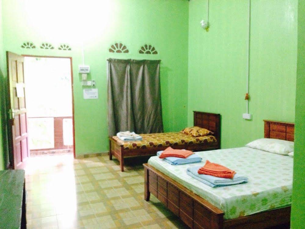 Nusa Holiday Village