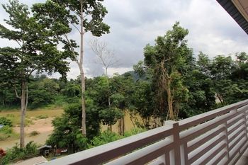 Taman Negara River View Lodge
