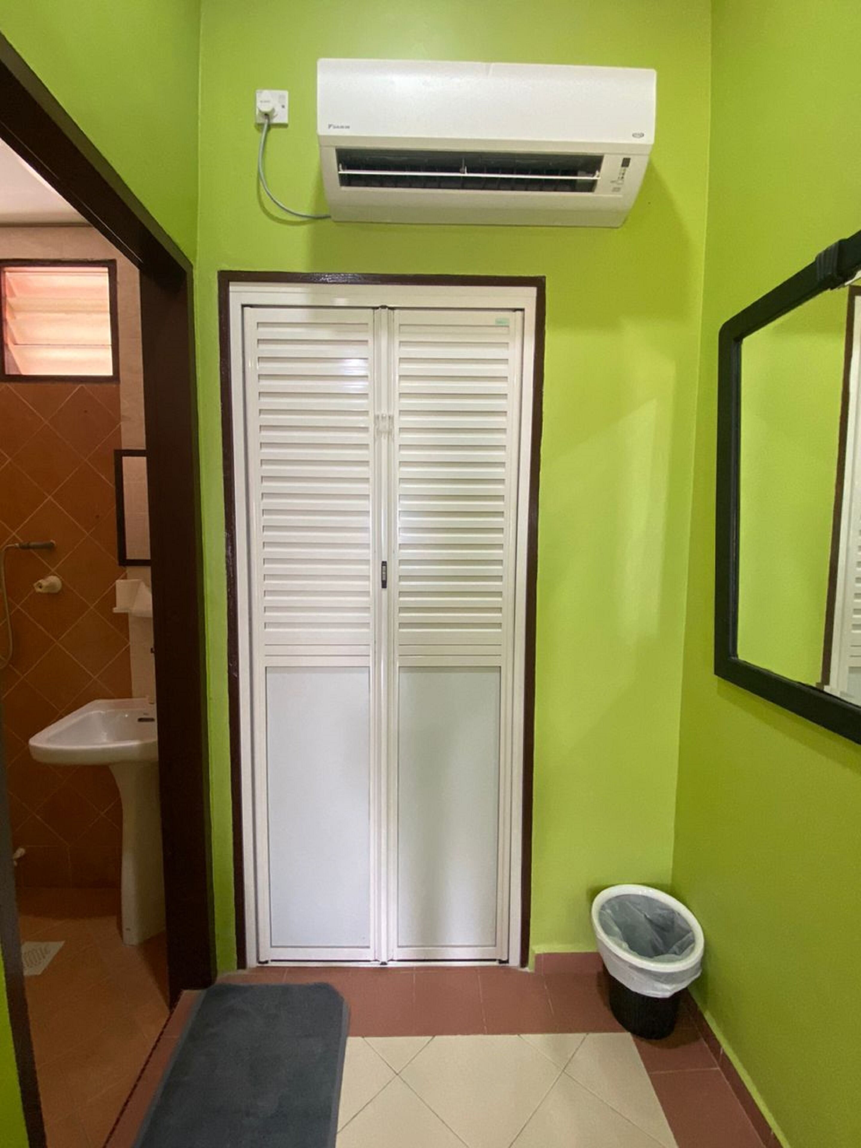 Cemara Puri Resort & Spa by OYO