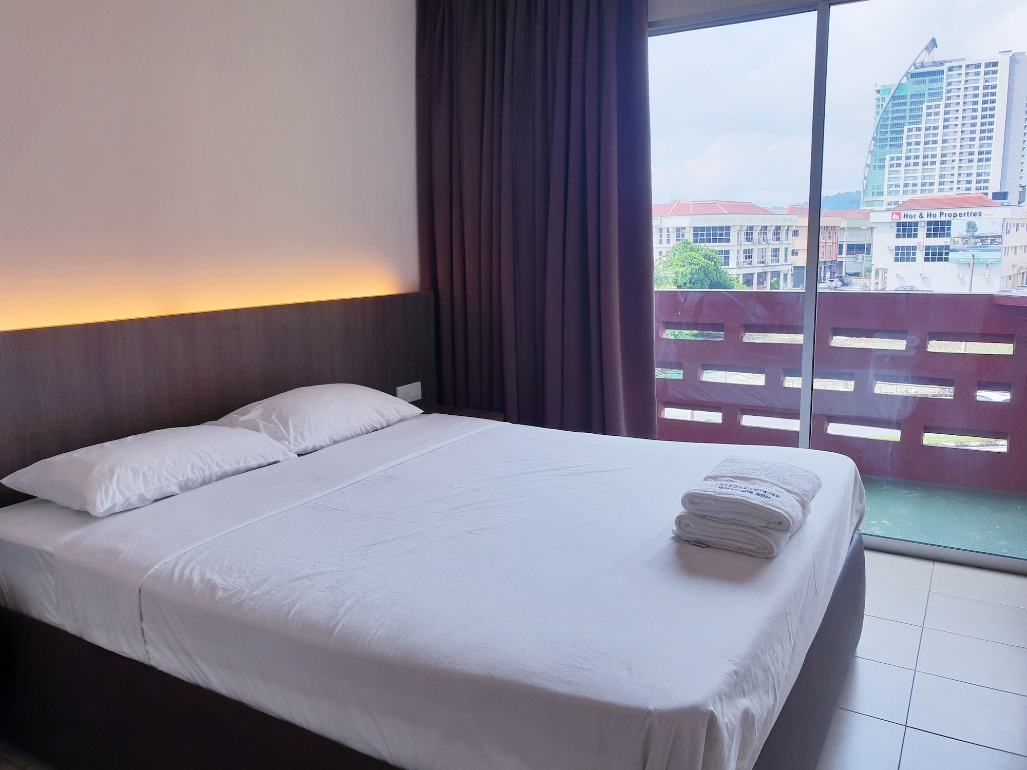 Grand Champagne Hotel