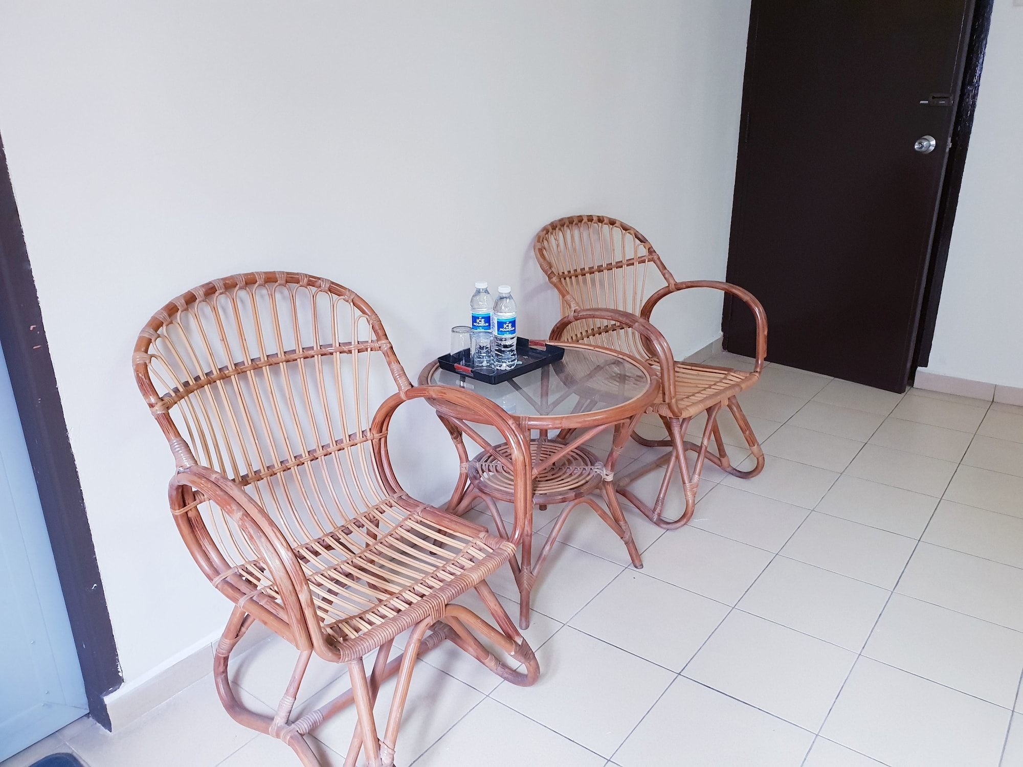Grand Champagne Hotel