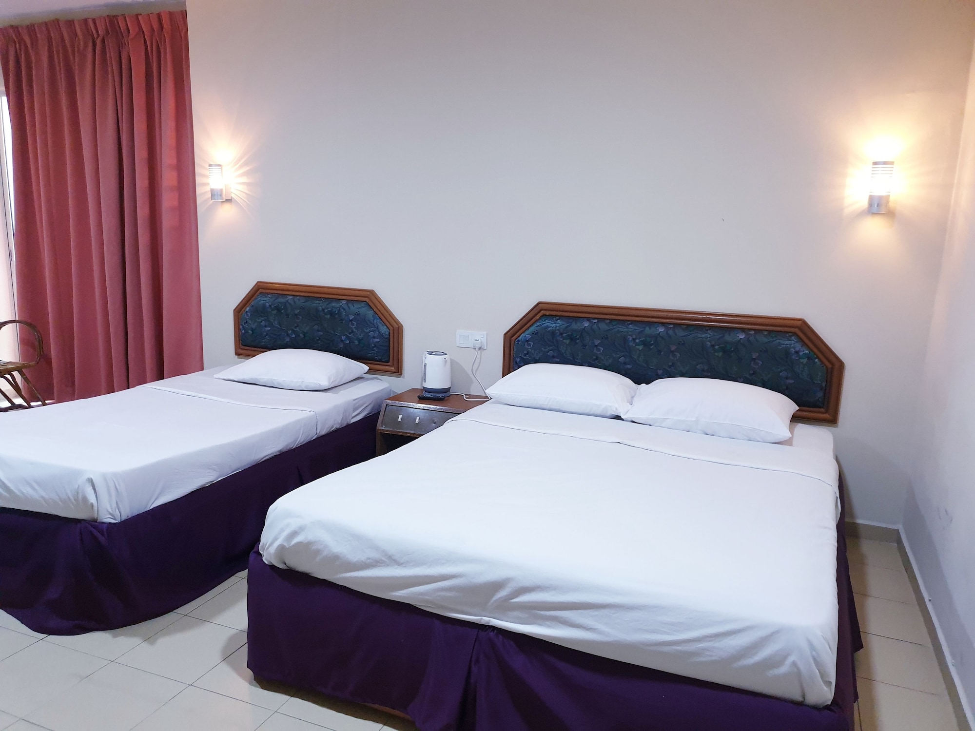 Grand Champagne Hotel