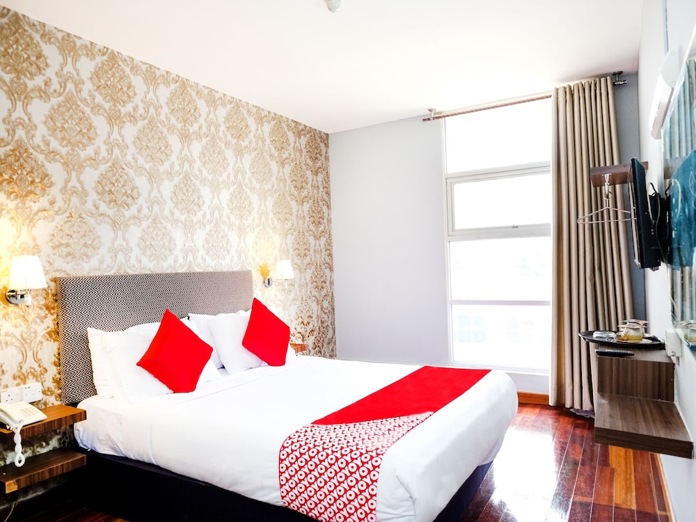 Grand City Hotel II By OYO Rooms