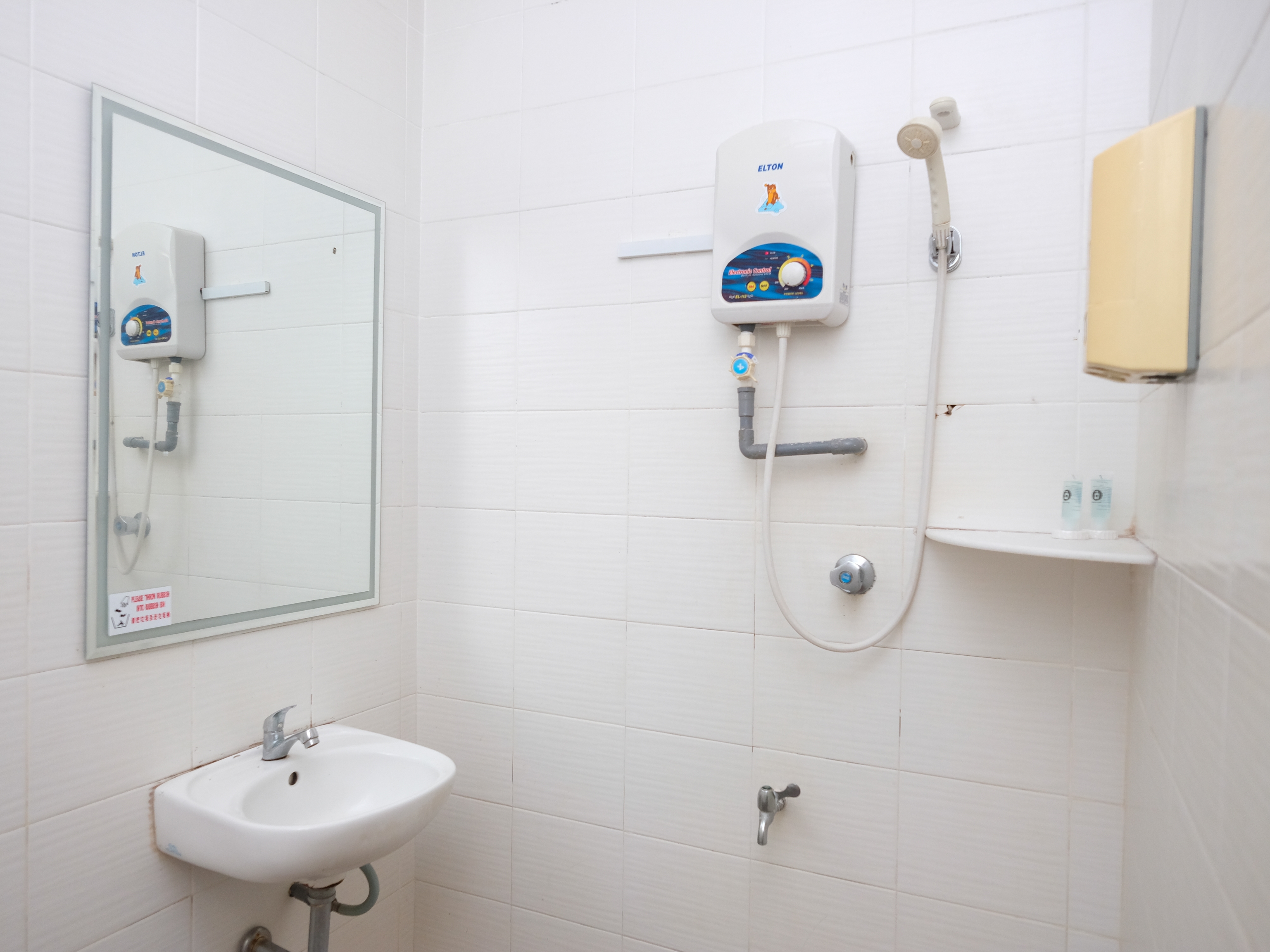 Grand City Hotel II By OYO Rooms