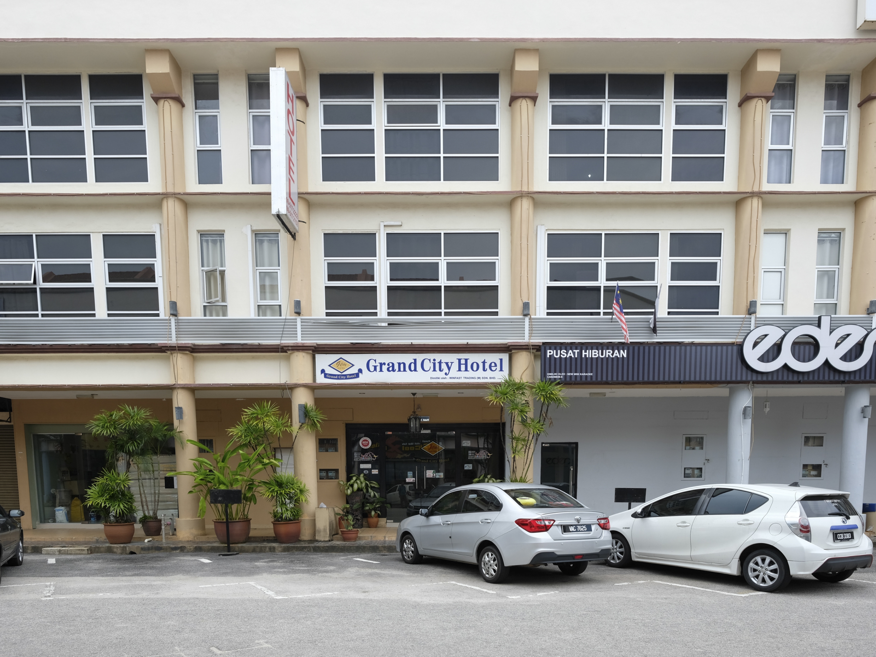 Grand City Hotel II By OYO Rooms