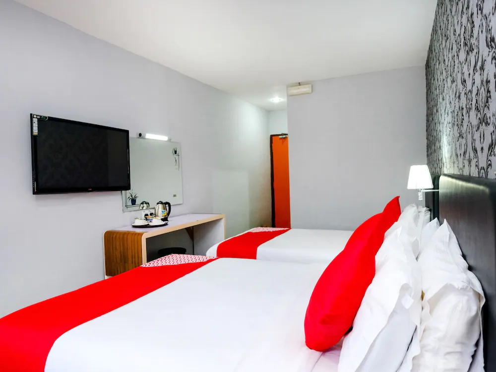 Grand City Hotel II By OYO Rooms