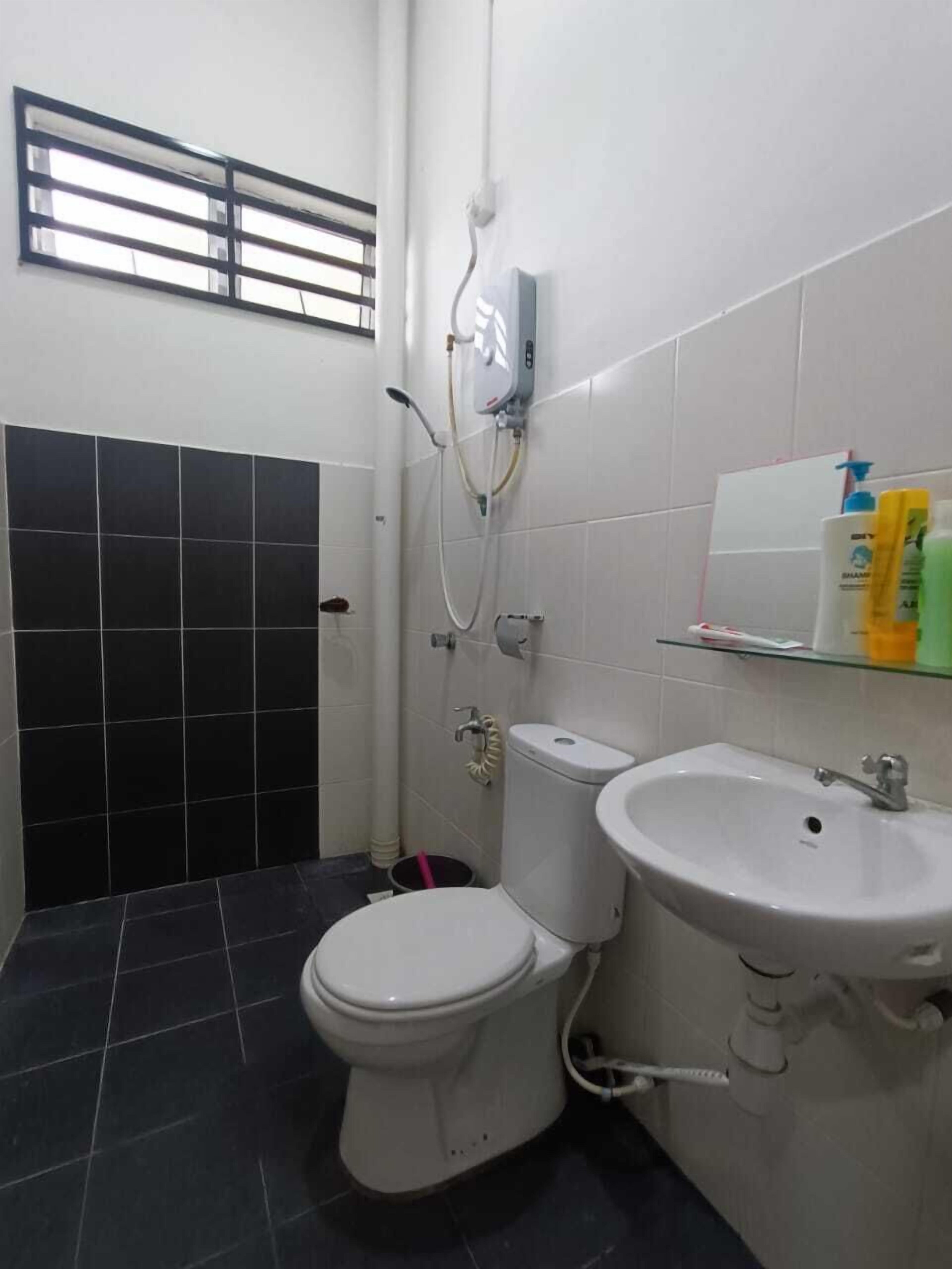 OYO Homes 90606 Casaria Cherating
