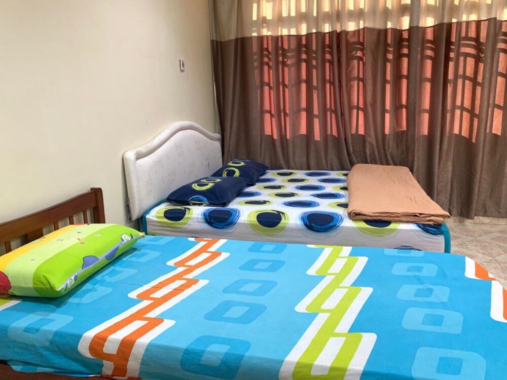 Rivermoon Guest House by OYO Rooms