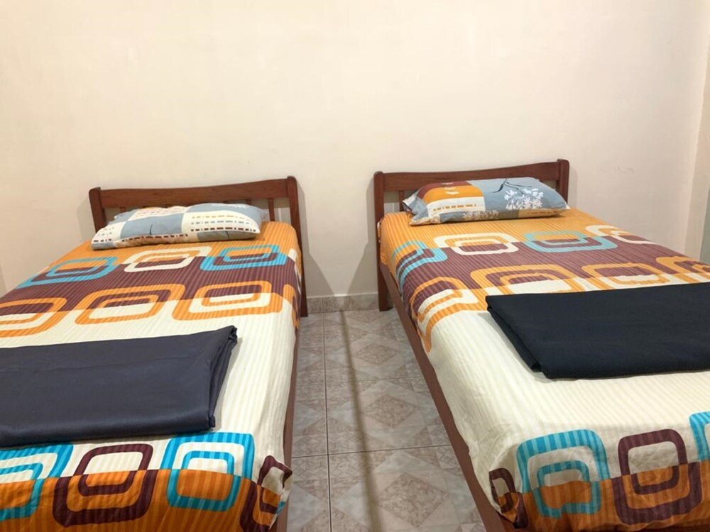 Rivermoon Guest House by OYO Rooms