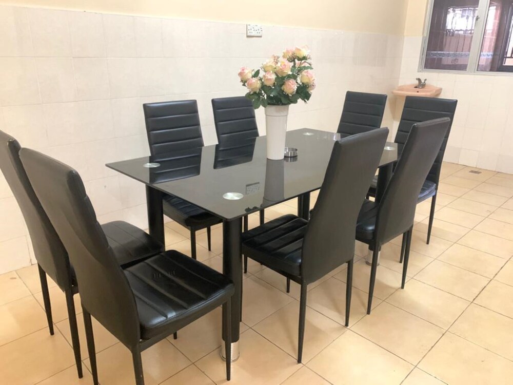 Rivermoon Guest House by OYO Rooms