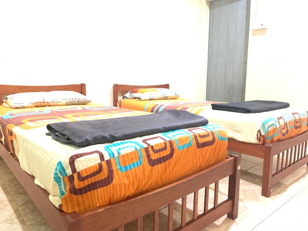 Rivermoon Guest House by OYO Rooms