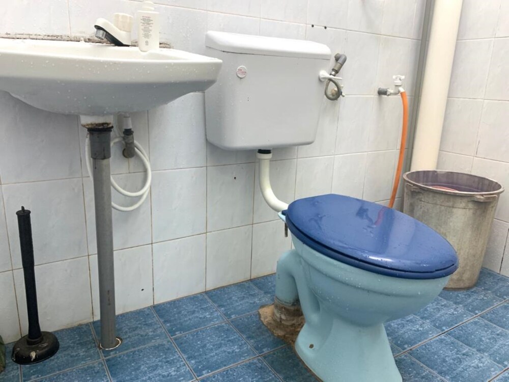 Rivermoon Guest House by OYO Rooms