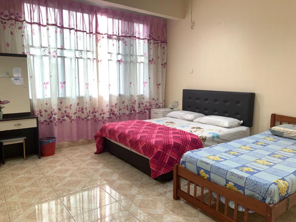 Rivermoon Guest House by OYO Rooms