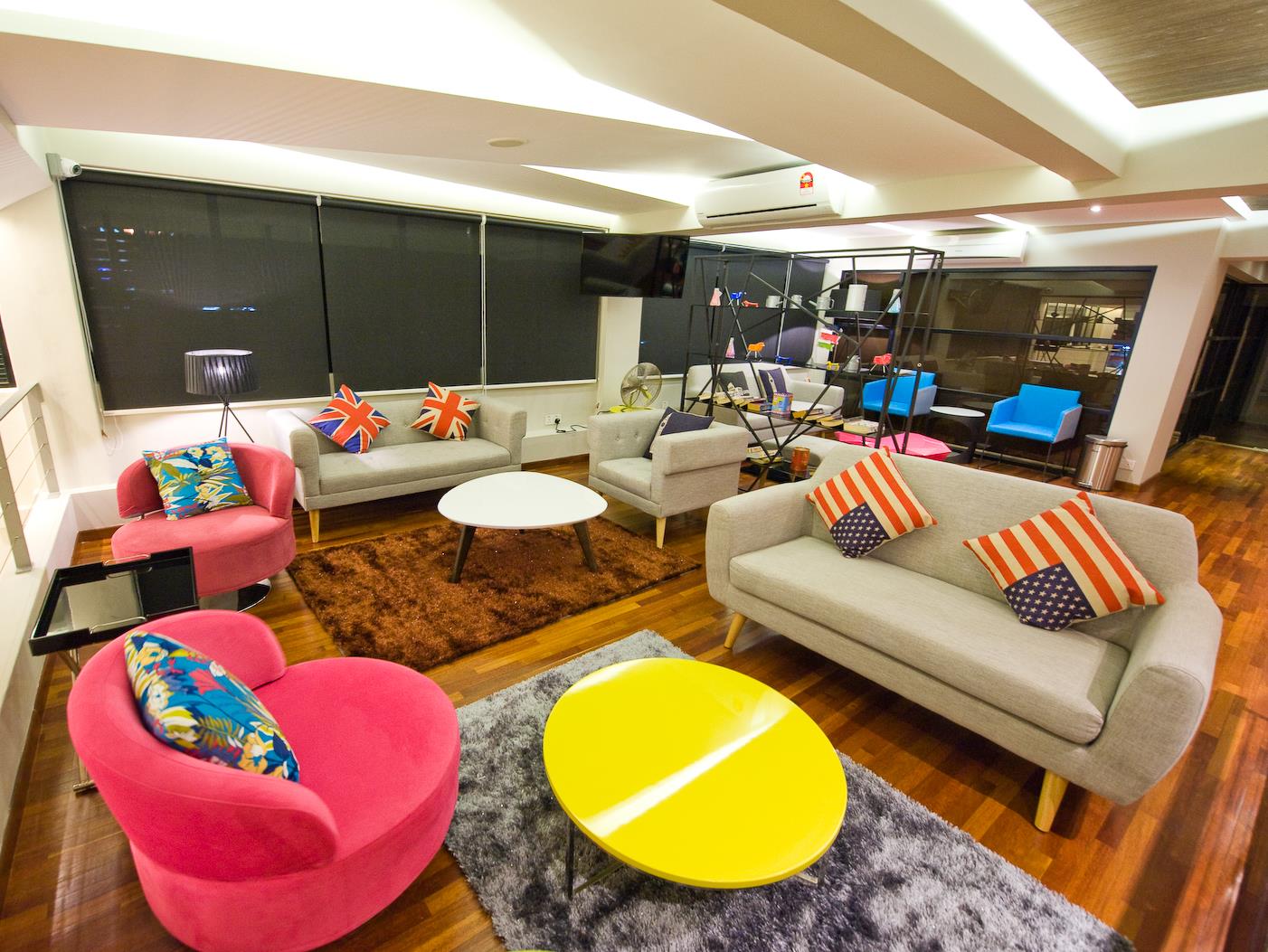 Riverside Boutique Hotel & Cafe