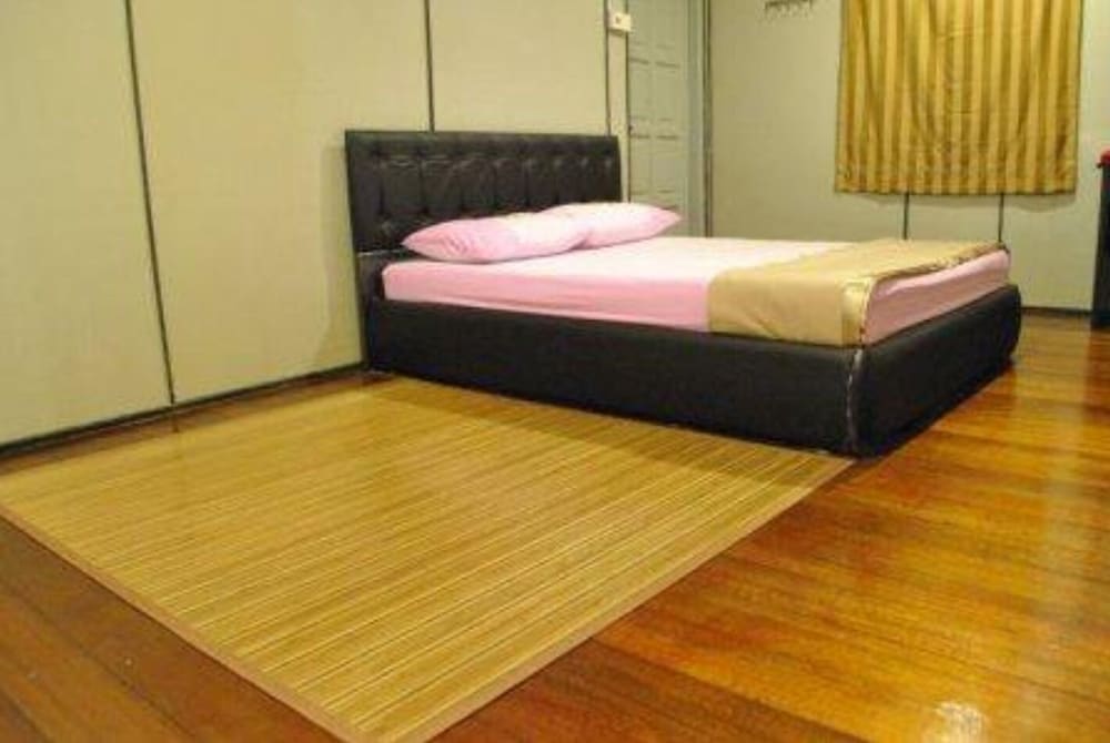 Tiara Atsari Guest House