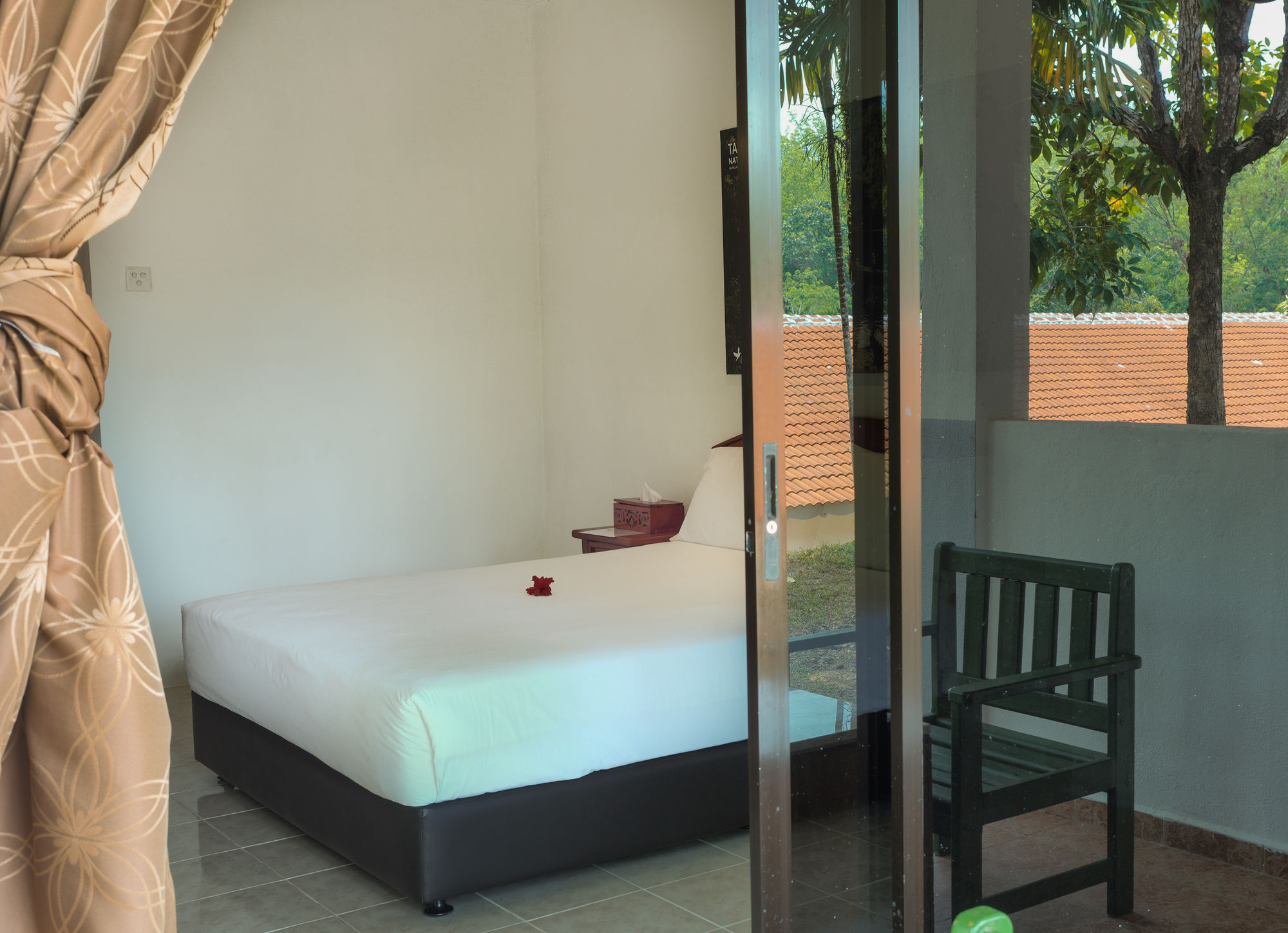 Han Rainforest Resort