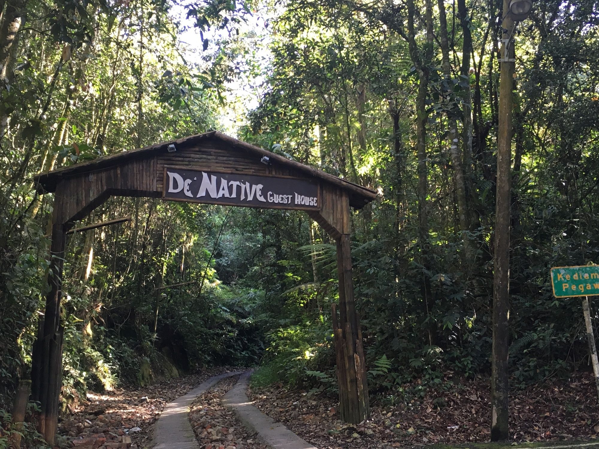 De'Native Guest House