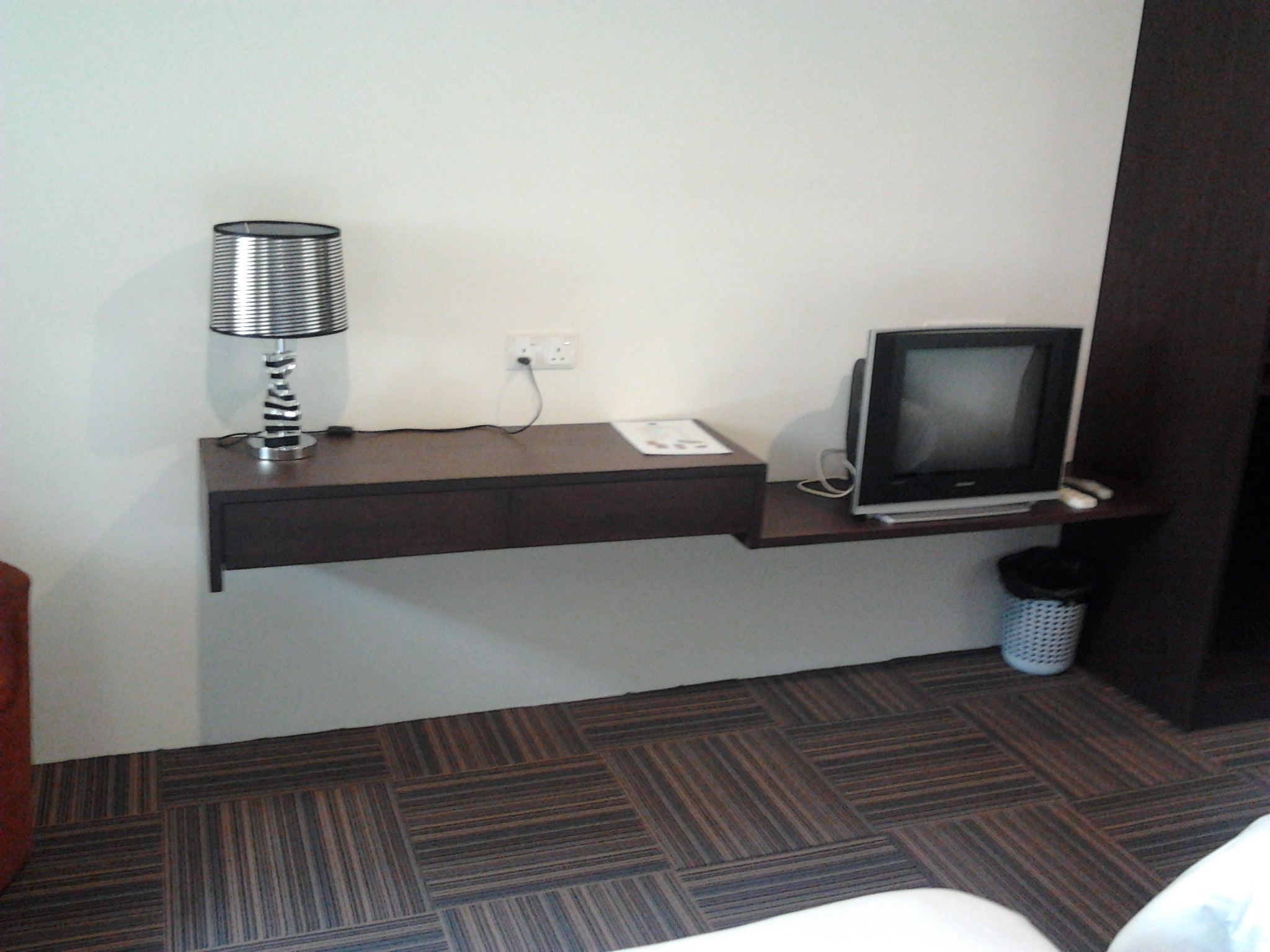 Lone Pine Resort