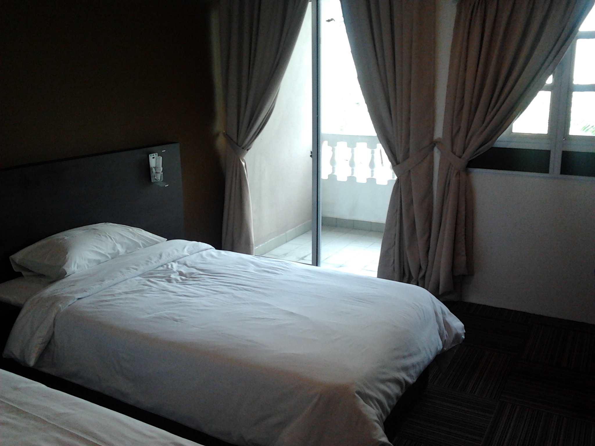 Lone Pine Resort