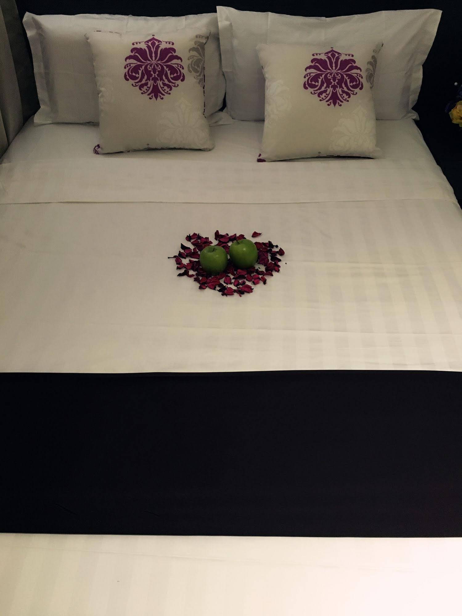 Apple 1 Hotel Superior