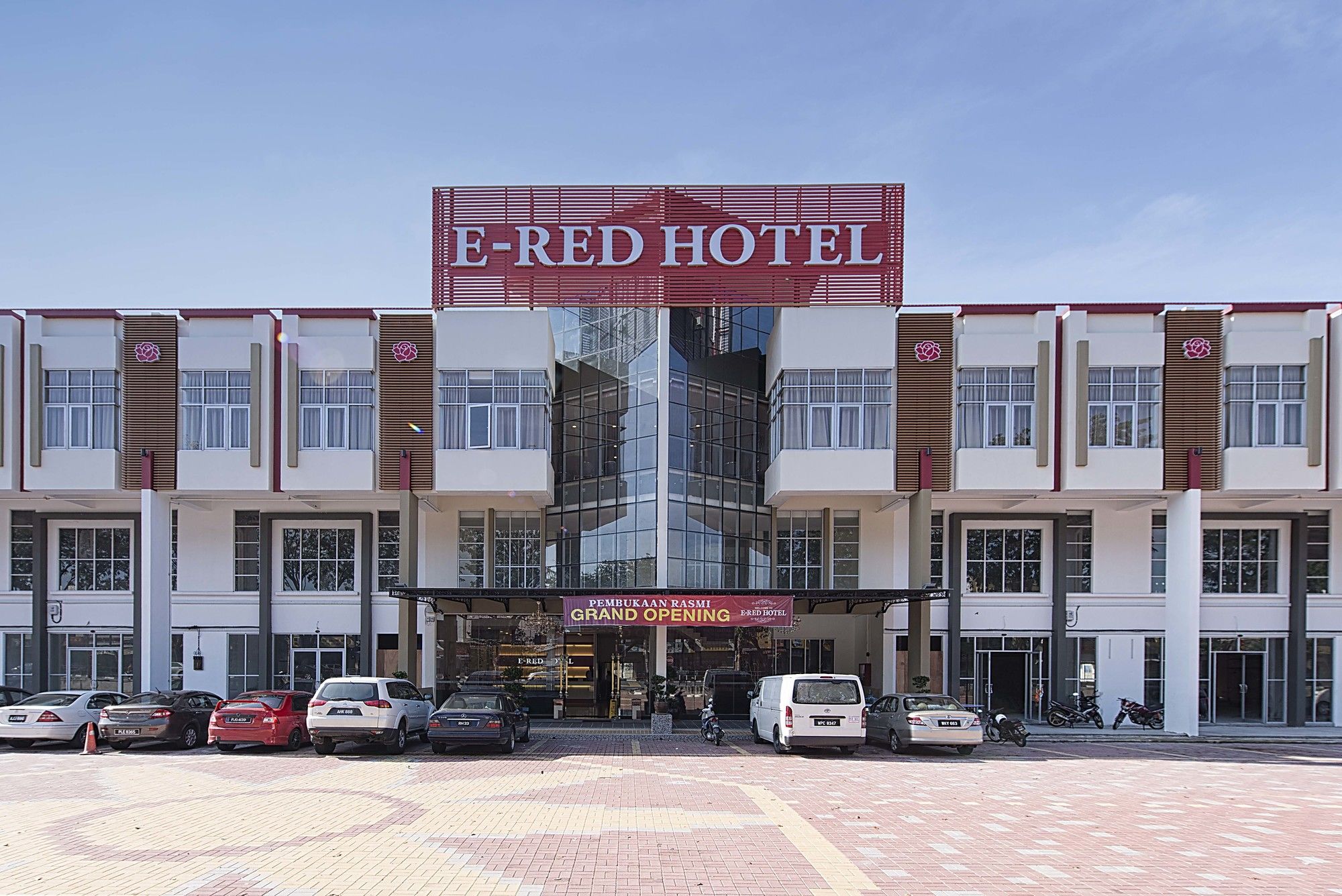 E-Red Hotel Cosmo