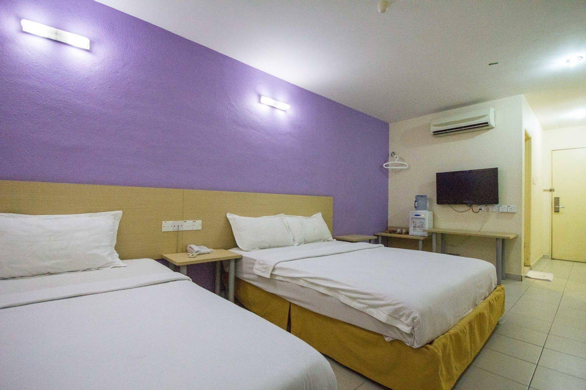Sri Indar Hotel