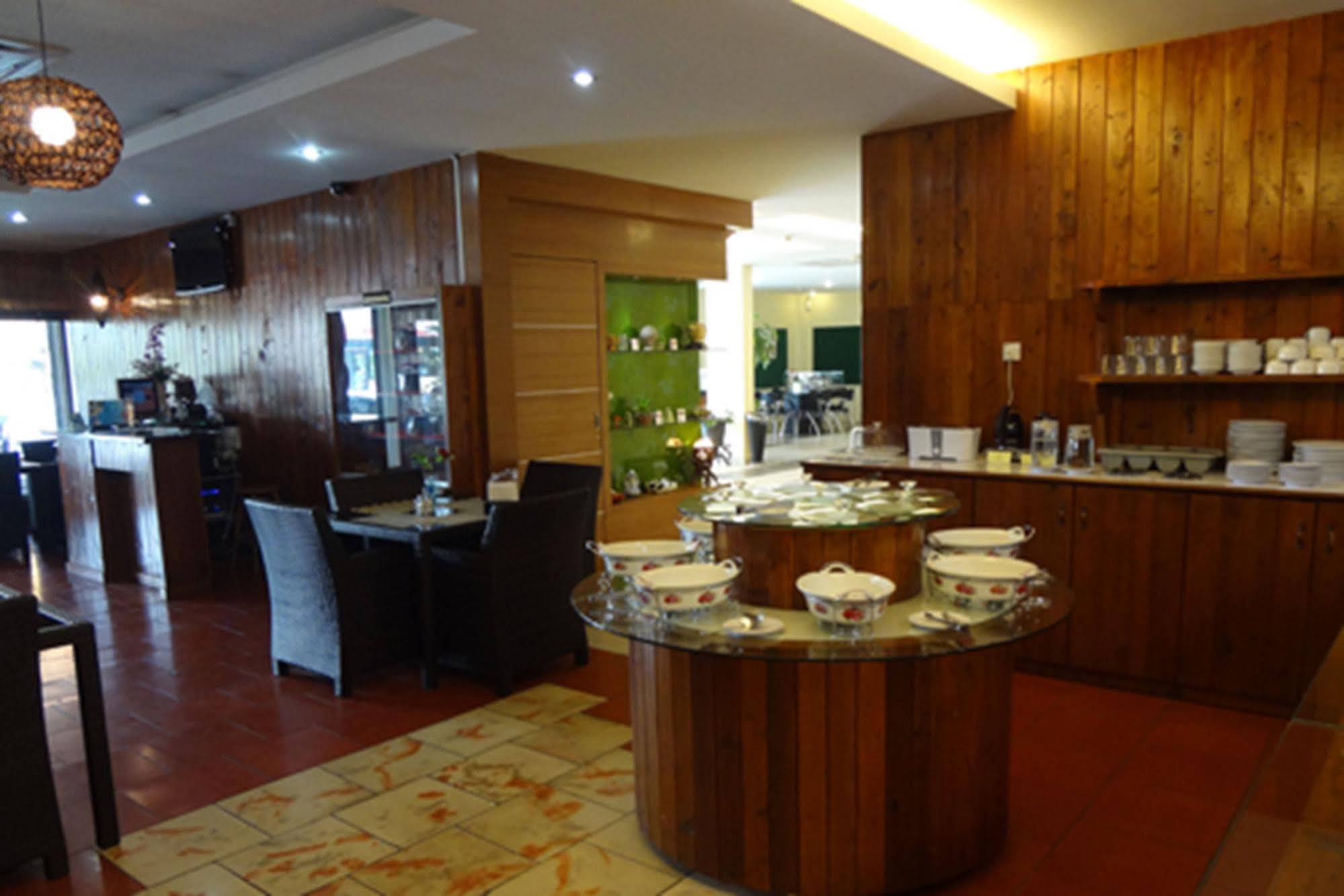 Sri Indar Hotel