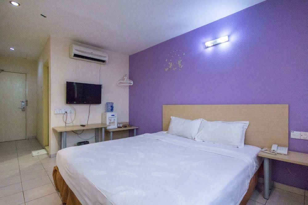 Sri Indar Hotel