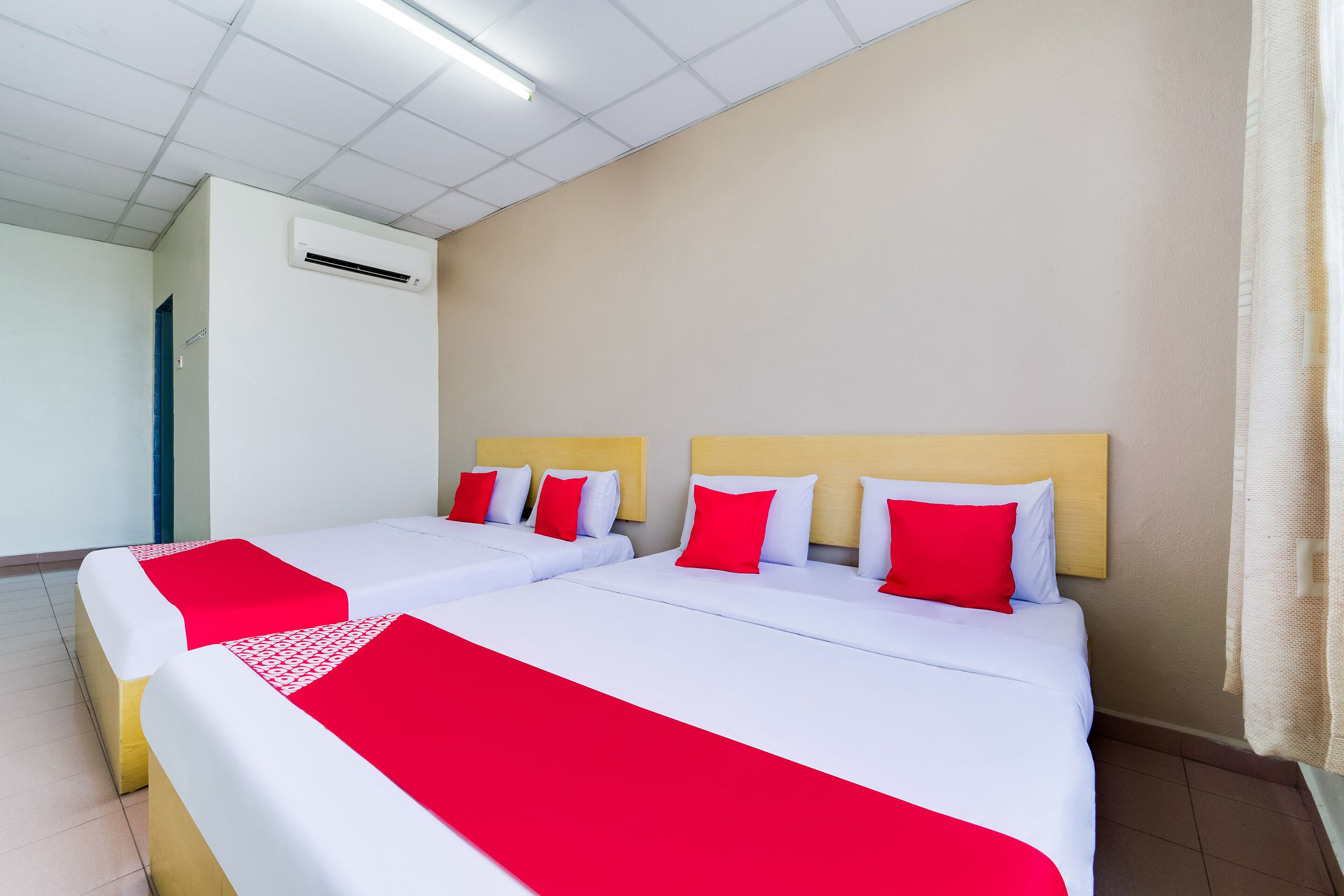 CP Hotel by OYO Rooms