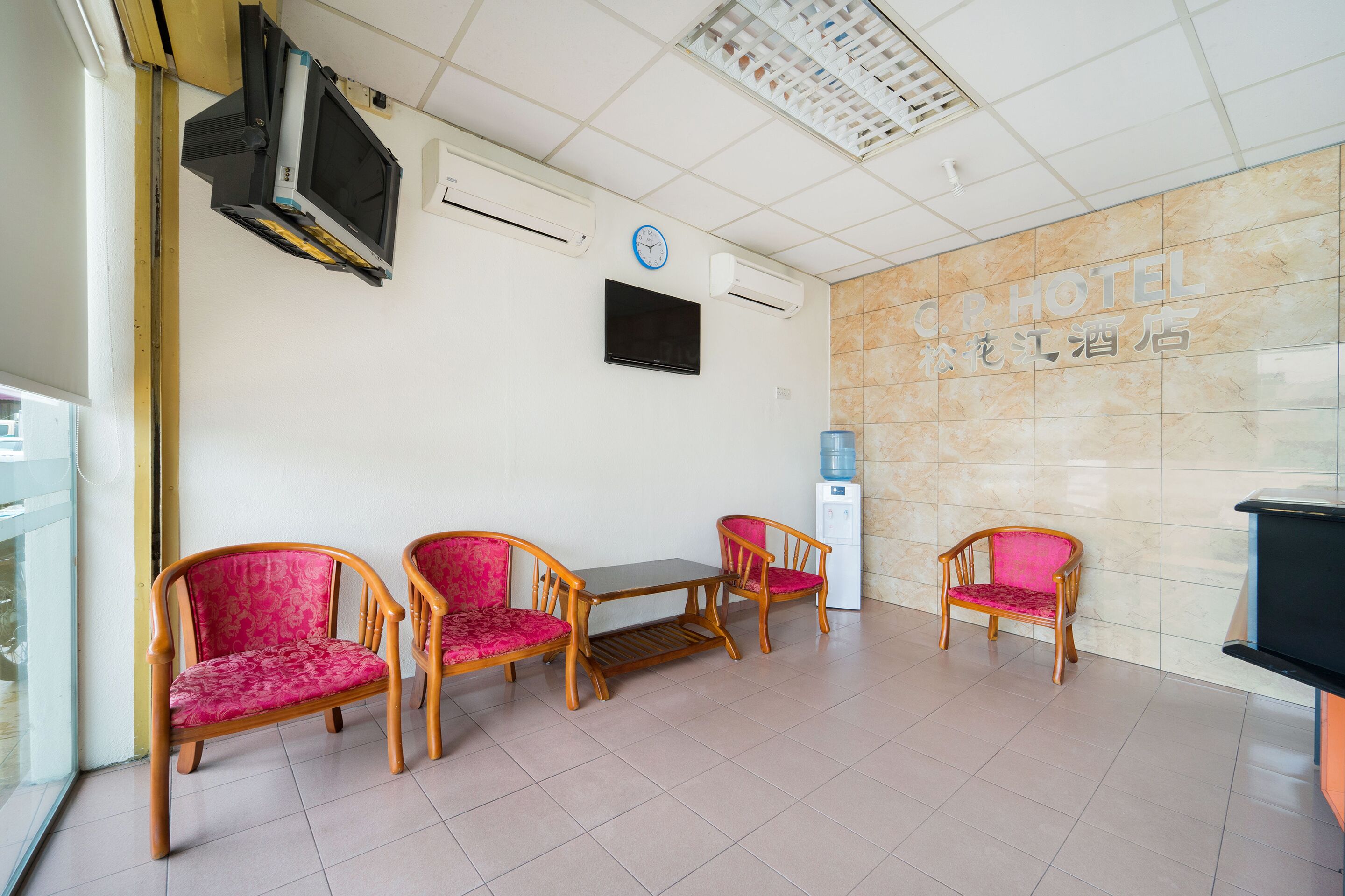 CP Hotel by OYO Rooms