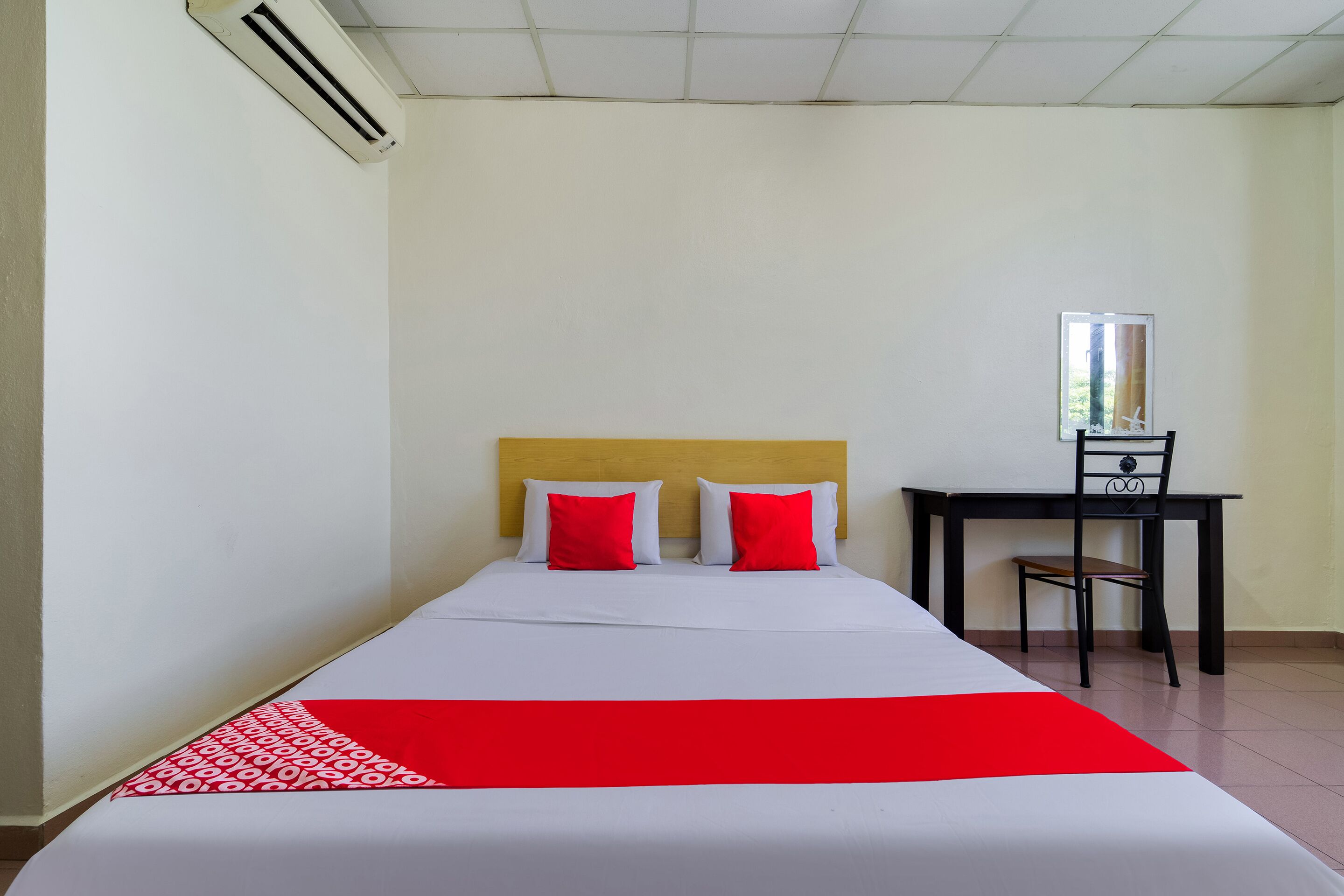 CP Hotel by OYO Rooms
