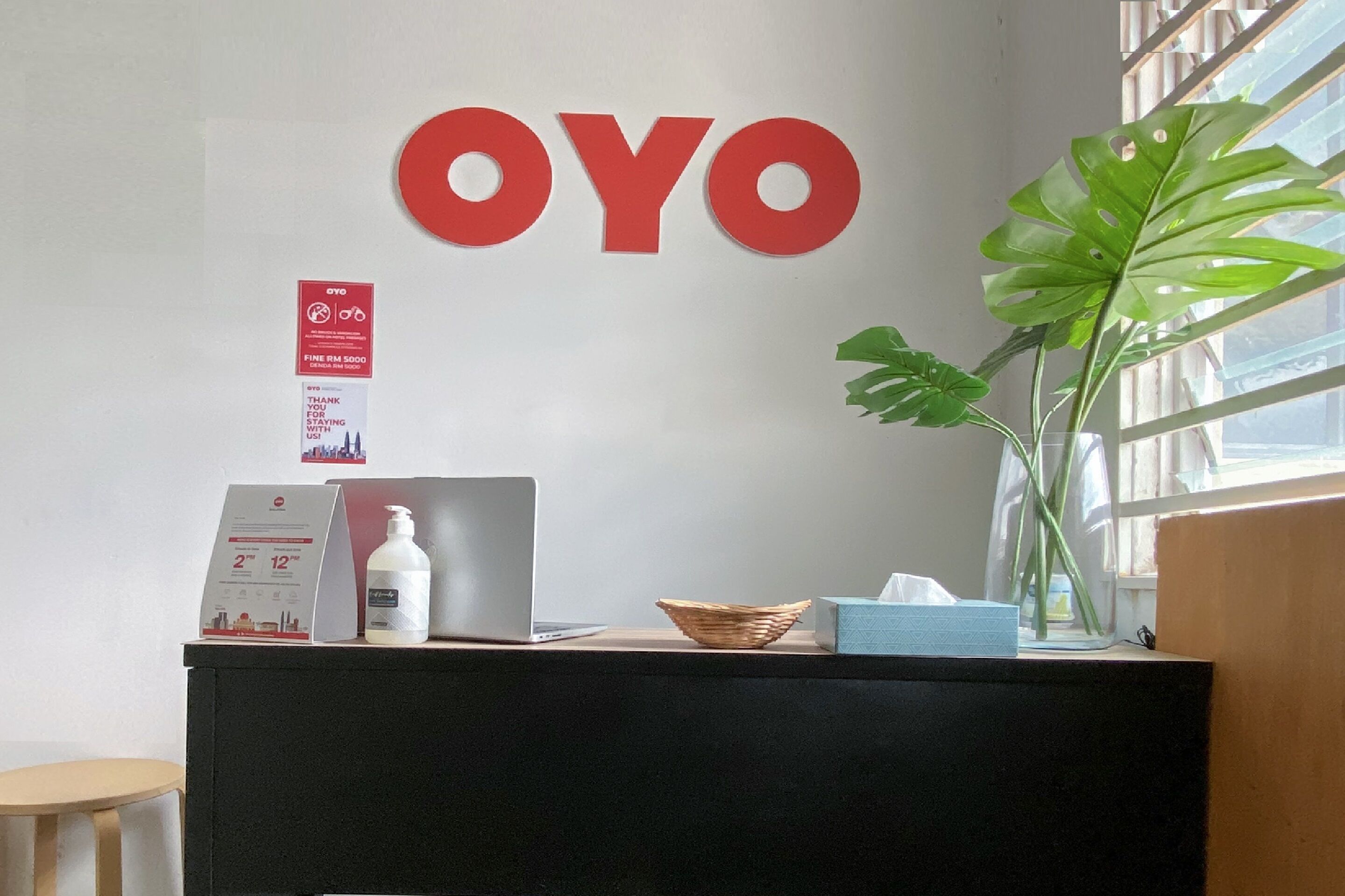 Oyo 90007 G-14