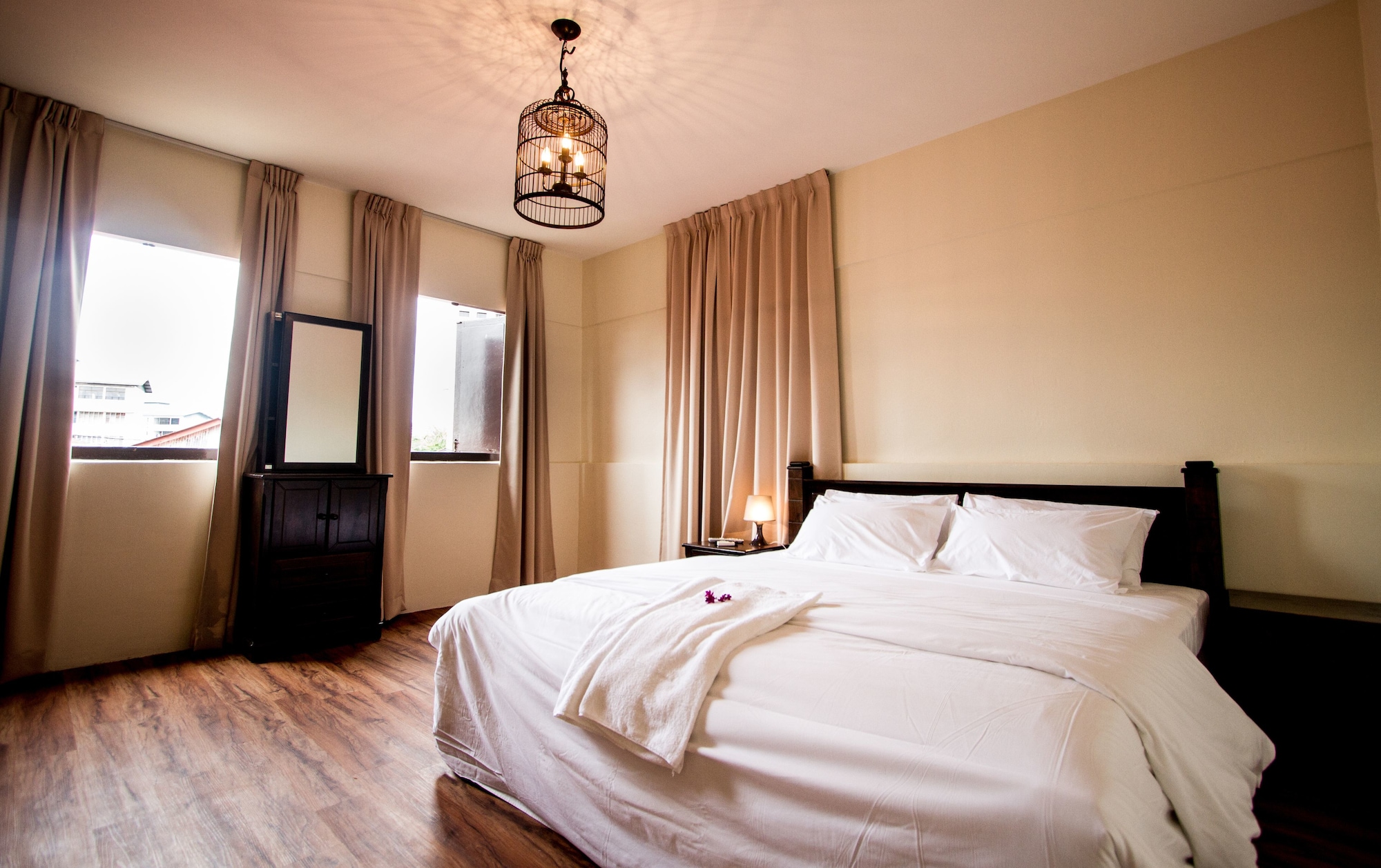 8 Boutique By The Sea
