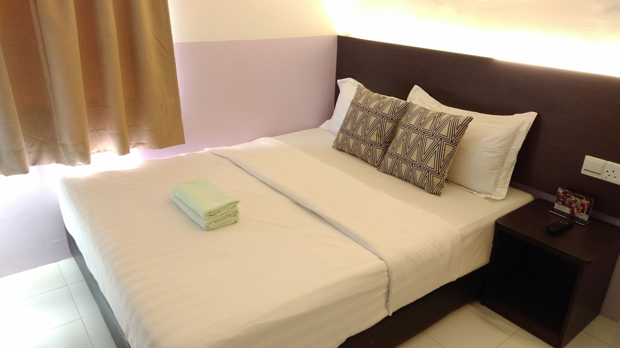 Apple1Hotel Gurney