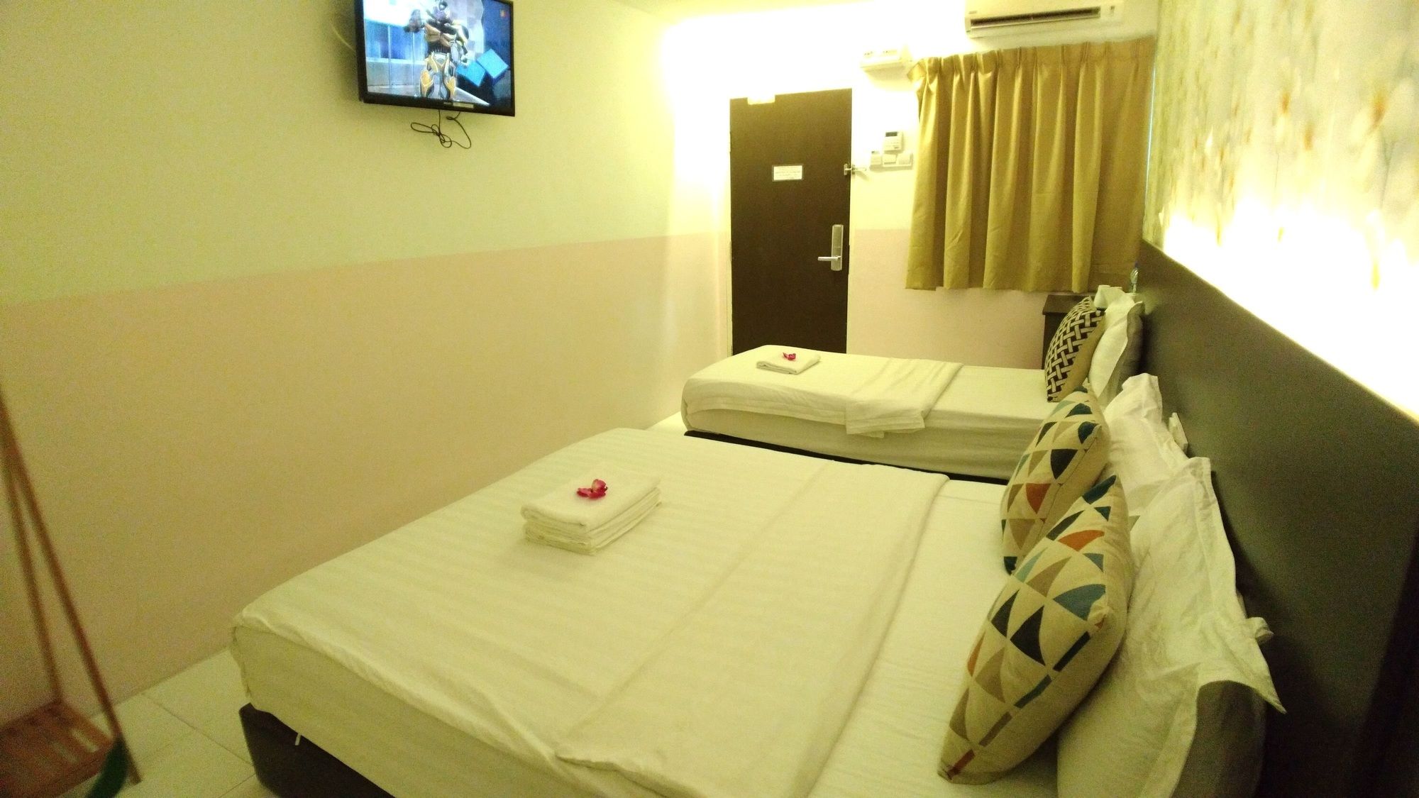 Apple1Hotel Gurney