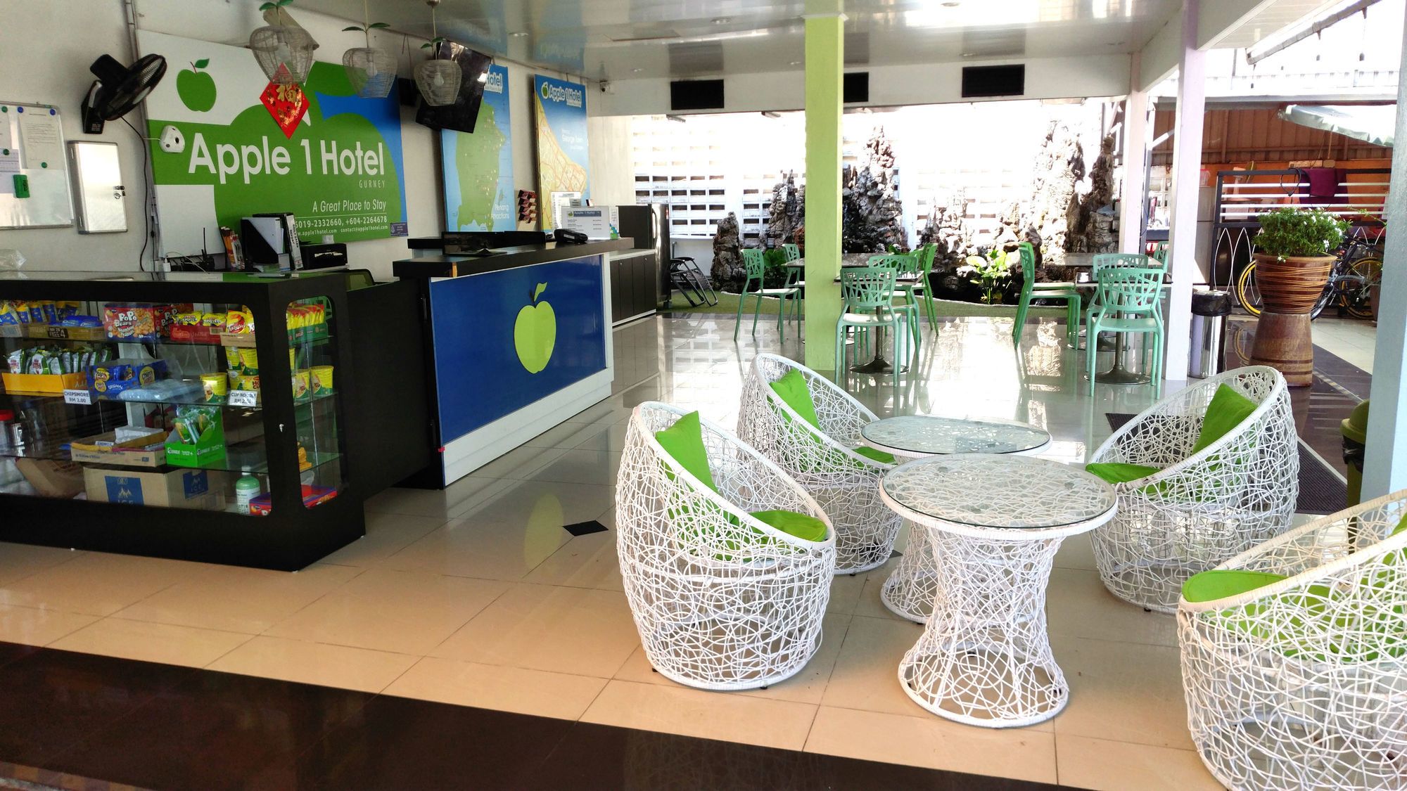 Apple1Hotel Gurney