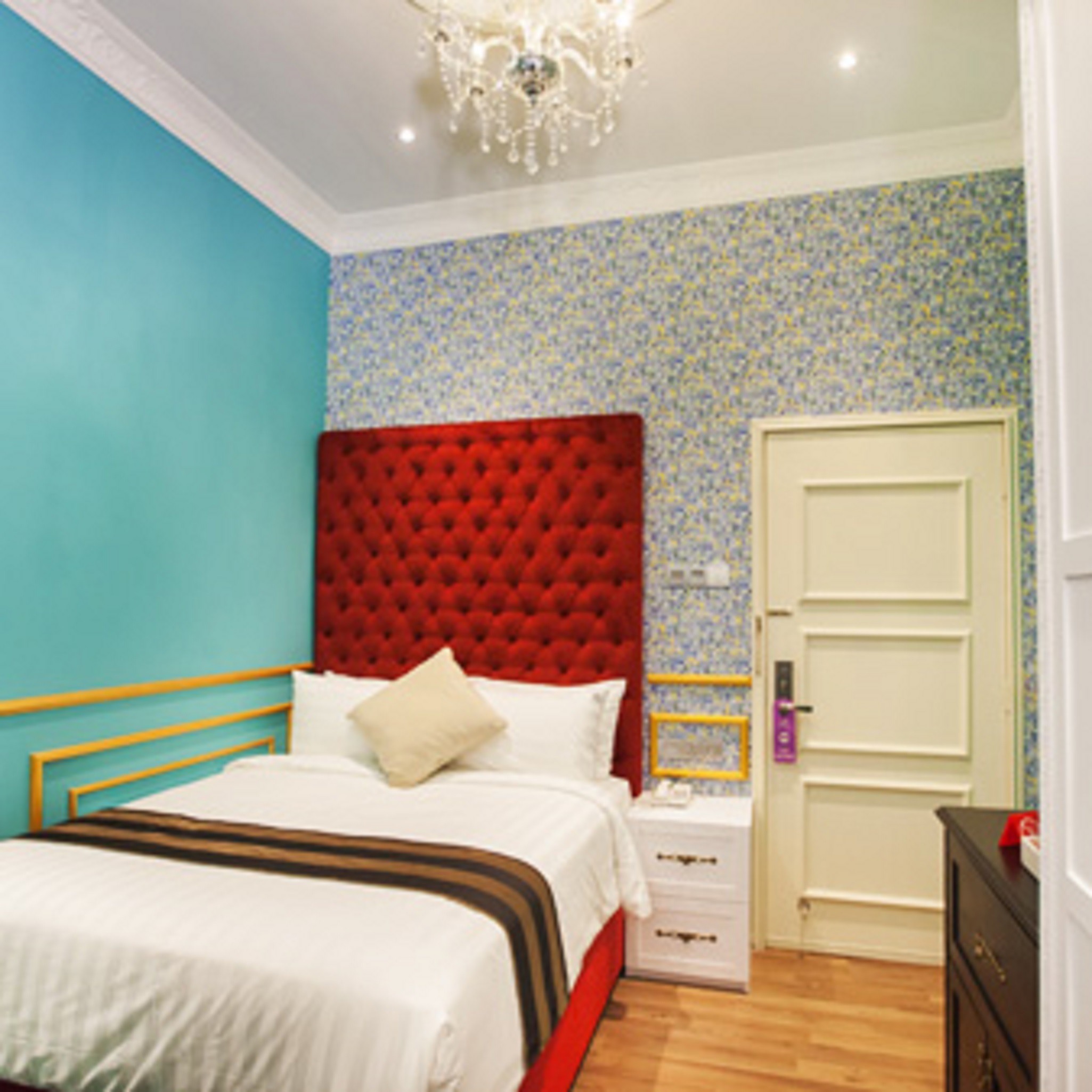 Apple Heritage Hotel