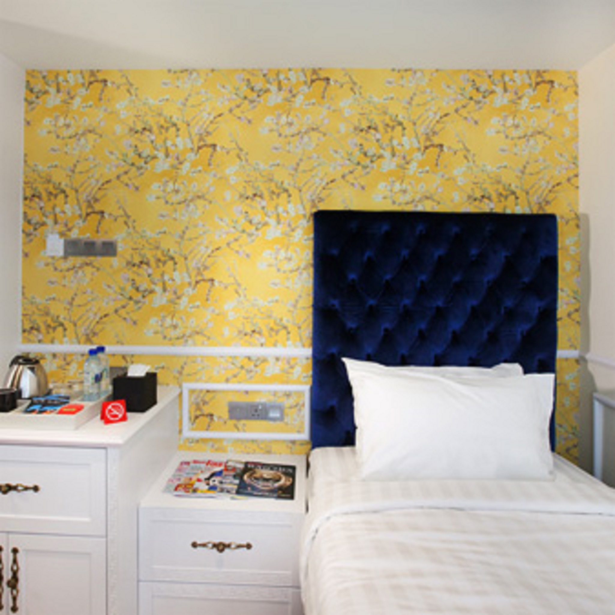 Apple Heritage Hotel