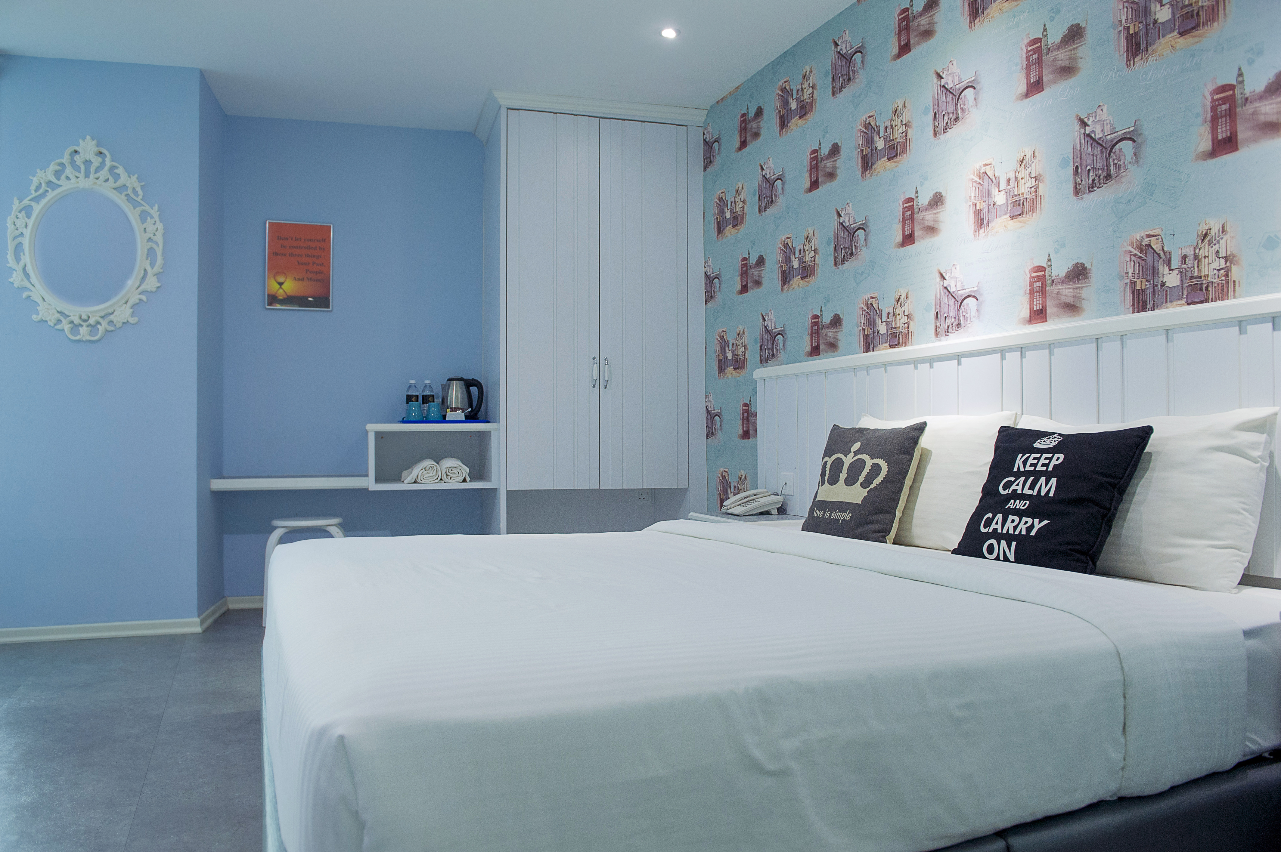Apple Hotel