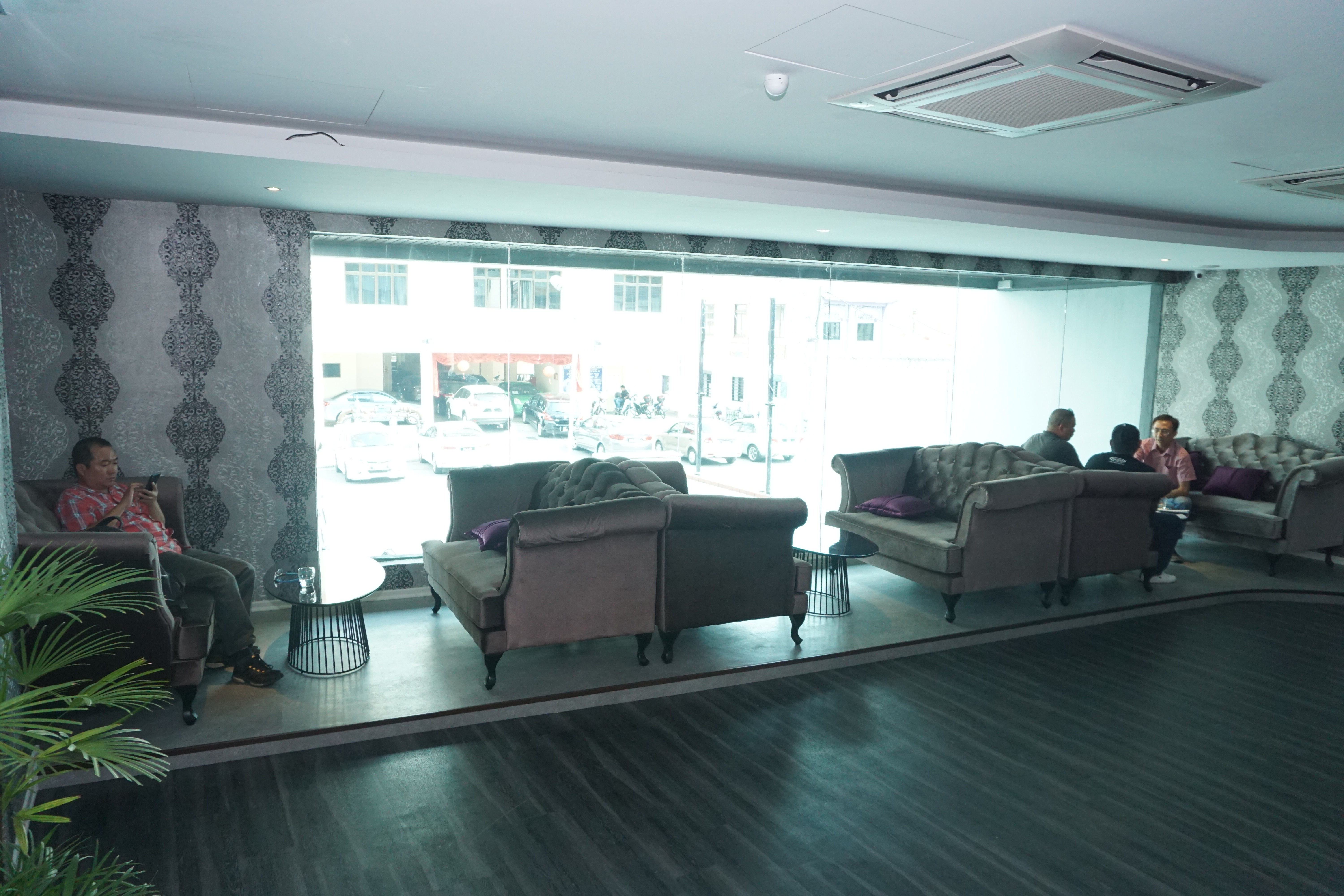 Apple Hotel