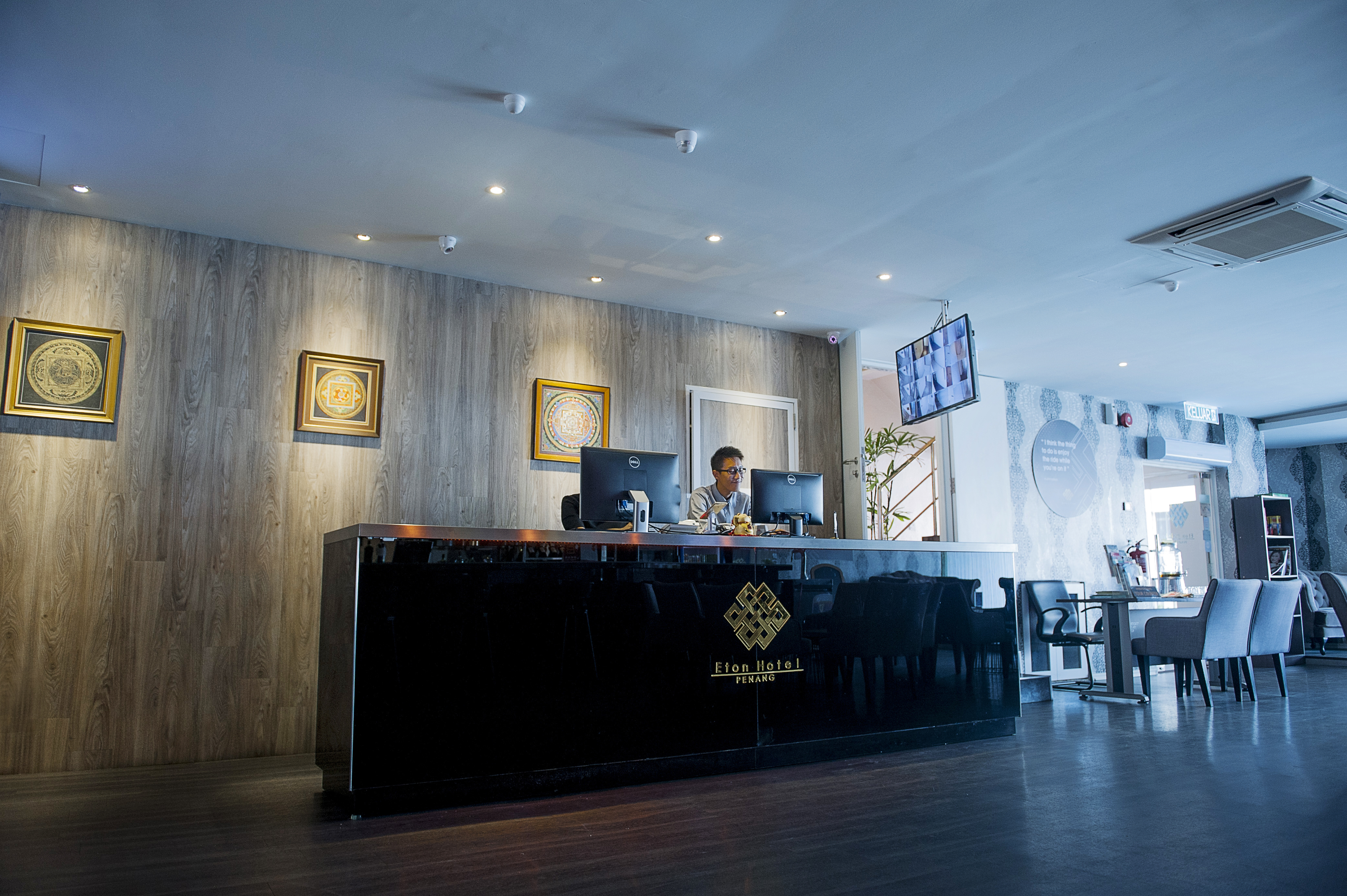 Apple Hotel